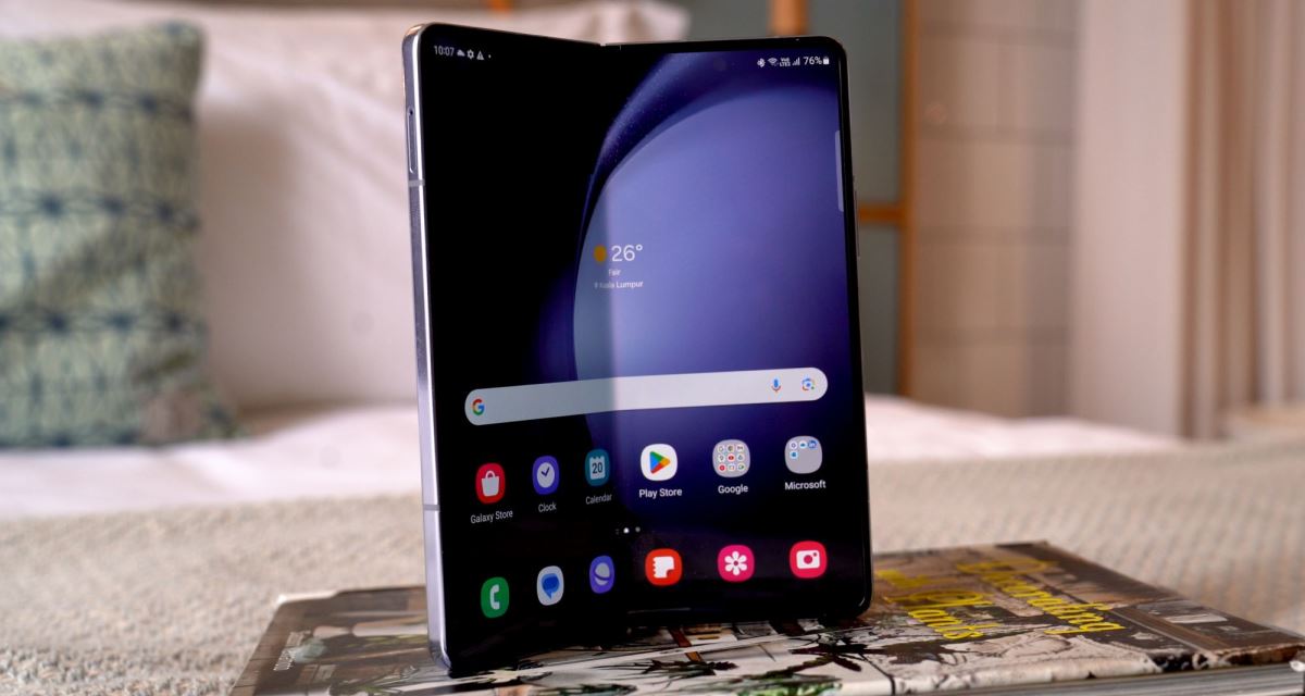 L'autonomia dovrebbe migliorare: Un insider ha rivelato nuovi dettagli sui prossimi smartphone pieghevoli Samsung Galaxy Z Fold 6 e Z Flip 6 L'autonomia dovrebbe migliorare: Un insider ha rivelato nuovi dettagli sui prossimi smartphone pieghevoli Samsung Galaxy Z Fold 6 e Z Flip 6