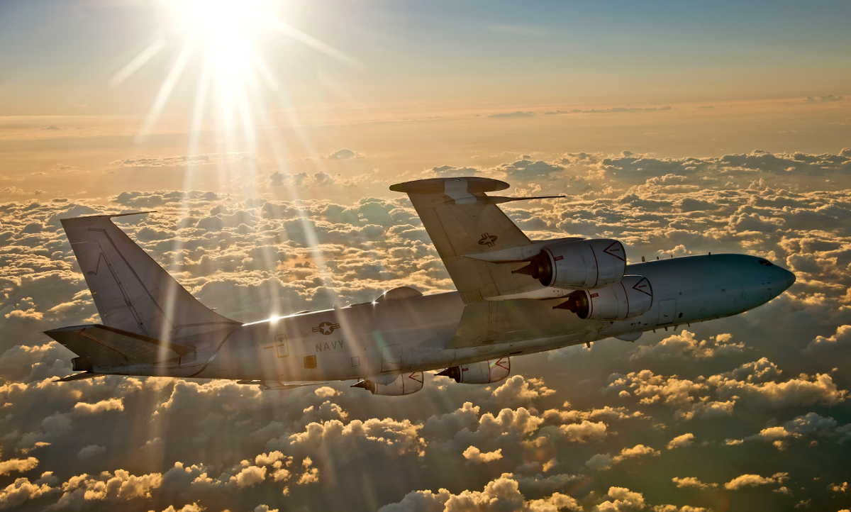 La Marina statunitense riceve il primo aereo da combattimento modernizzato E-6B Mercury Block II La Marina statunitense riceve il primo aereo da combattimento modernizzato E-6B Mercury Block II