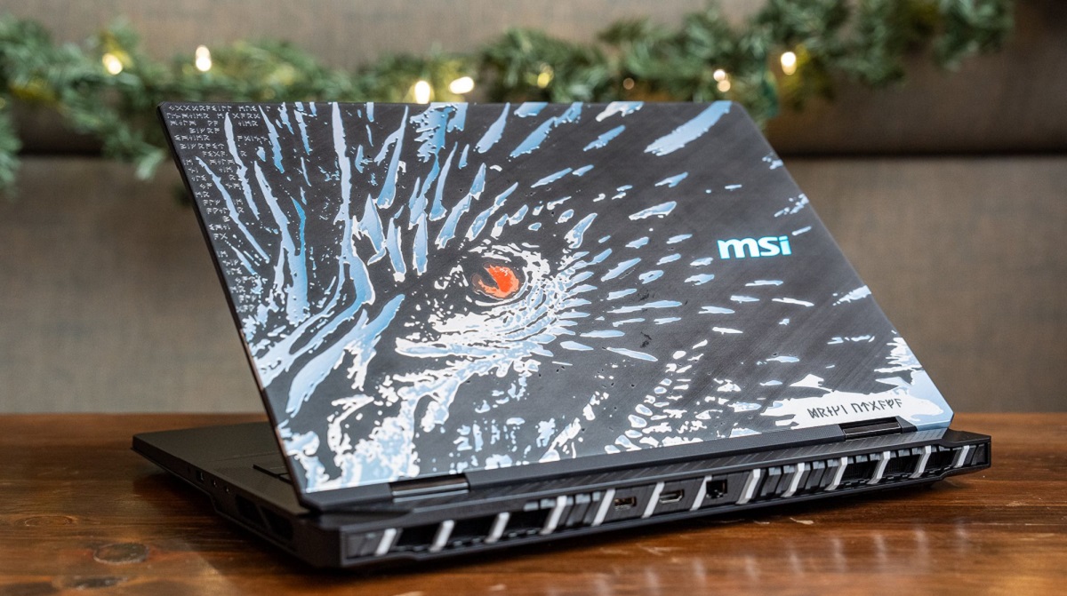Titan 18 HX Dragon Edition: Stile e potenza in un unico dispositivo Uno sguardo alla Titan 18 HX Dragon Edition: Una novità nel mondo delle build per videogiocatori
