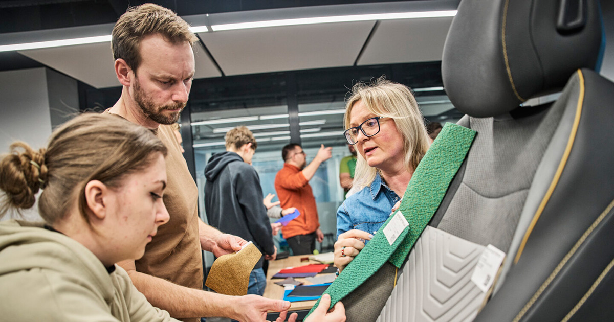 La svolta innovativa degli studenti Škoda: la creazione della decima auto unica nel suo genere La decima auto studentesca di Škoda: i giovani ingegneri creano il futuro
