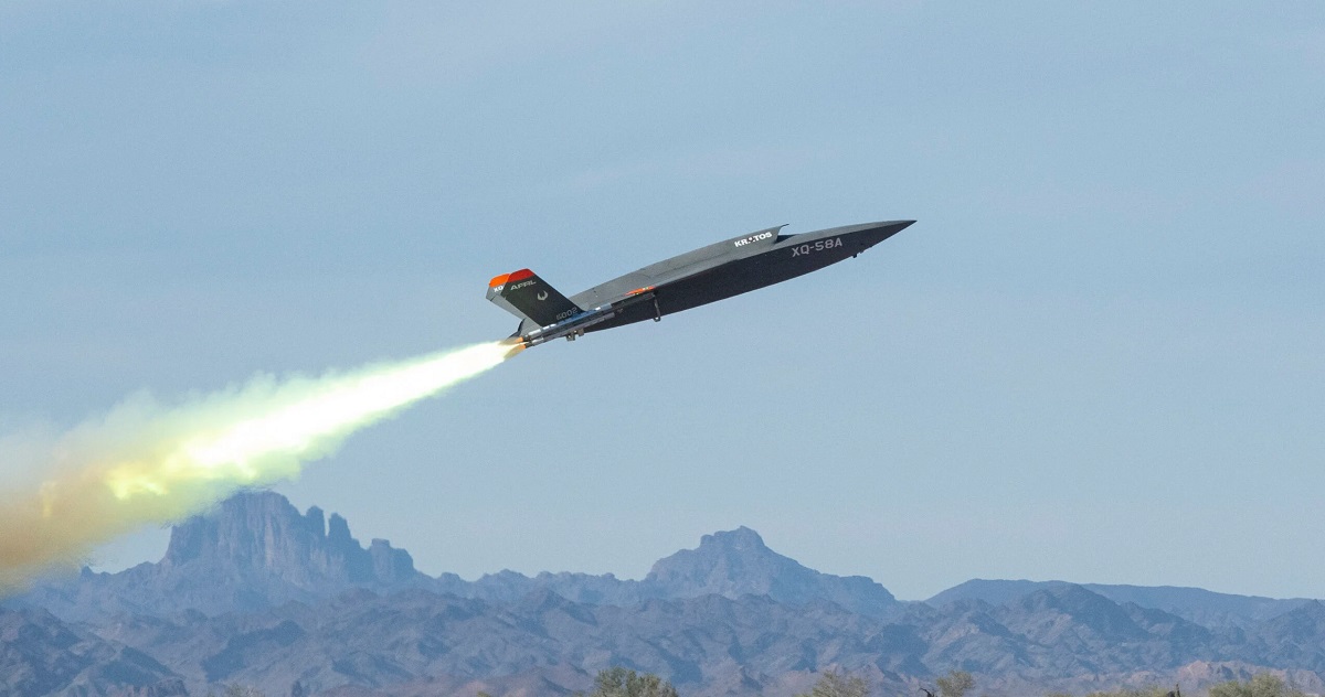 L'intelligenza artificiale ha controllato per la prima volta il drone d'attacco statunitense XQ-58A Valkyrie per tre ore L'intelligenza artificiale ha controllato per la prima volta il drone d'attacco statunitense XQ-58A Valkyrie per tre ore