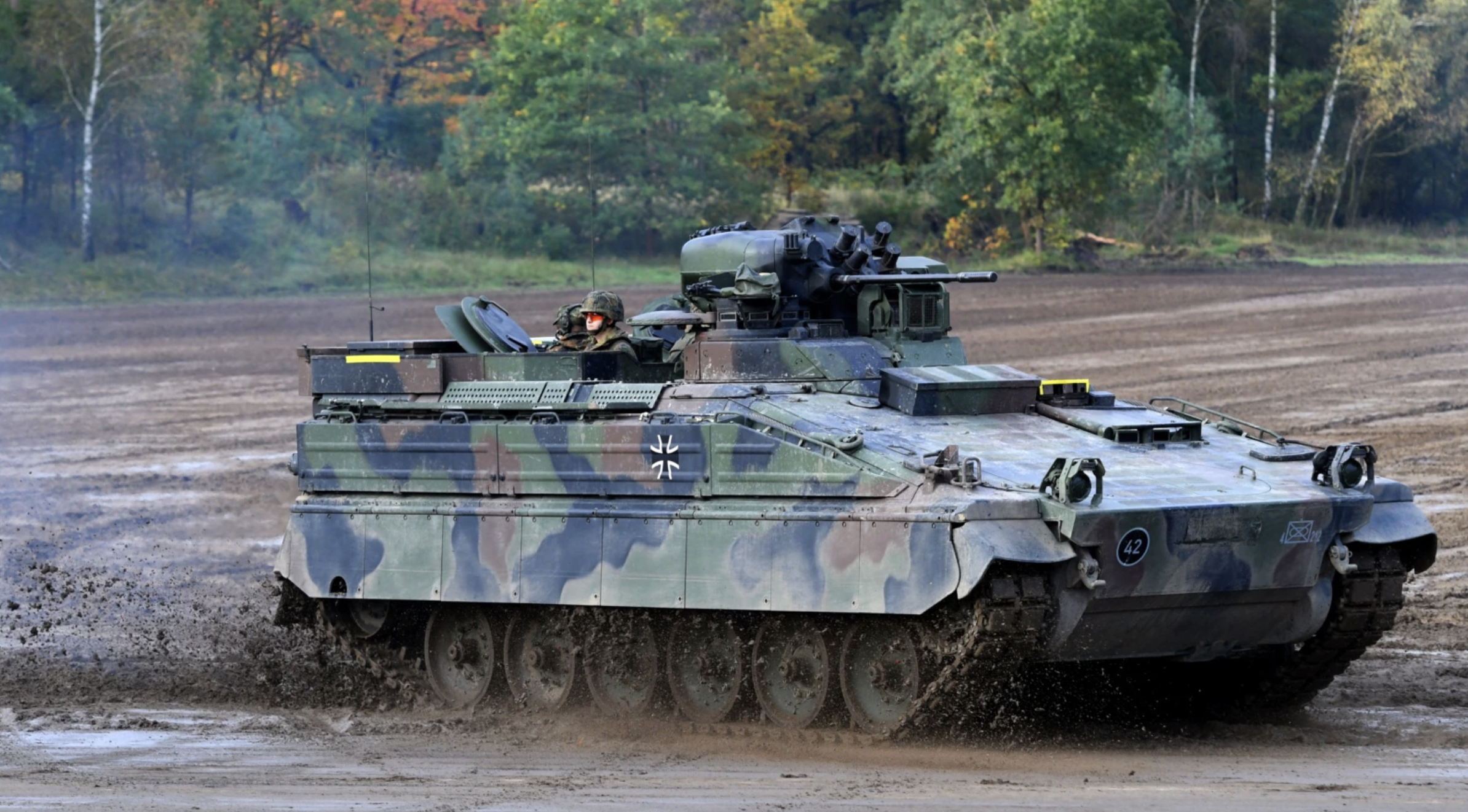 La Germania trasferisce all'Ucraina 40 veicoli da combattimento di fanteria Marder e 18 carri armati Leopard 2A6 - WELT La Germania trasferisce all'Ucraina 40 veicoli da combattimento di fanteria Marder e 18 carri armati Leopard 2A6 - WELT