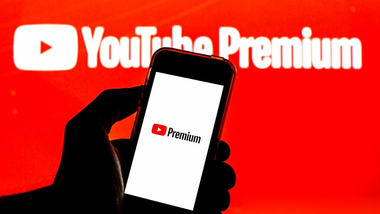 YouTube Premium consente ora di saltare gli inserti pubblicitari con la funzione "Salta avanti". YouTube Premium consente ora di saltare gli inserti pubblicitari con la funzione "Salta avanti".