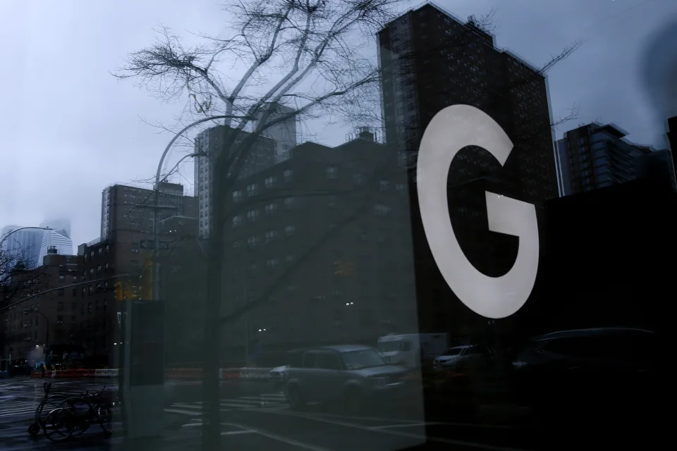 Google obbliga gli inserzionisti a etichettare gli annunci politici generati dall'intelligenza artificiale Google obbliga gli inserzionisti a etichettare gli annunci politici generati dall'intelligenza artificiale