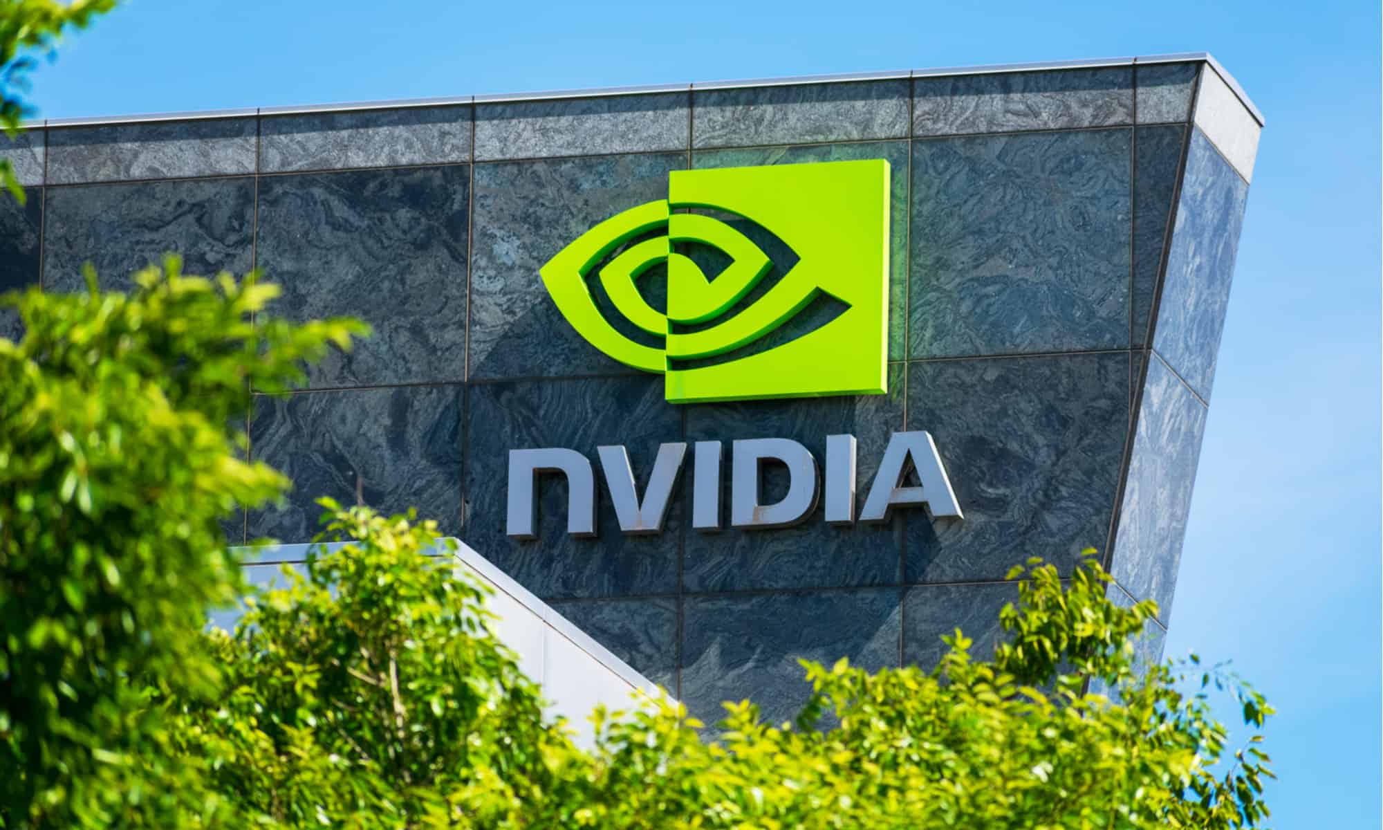 Nvidia ha presentato un chip per l'intelligenza artificiale più potente che verrà rilasciato nel 2024 Nvidia ha presentato un chip per l'intelligenza artificiale più potente che verrà rilasciato nel 2024