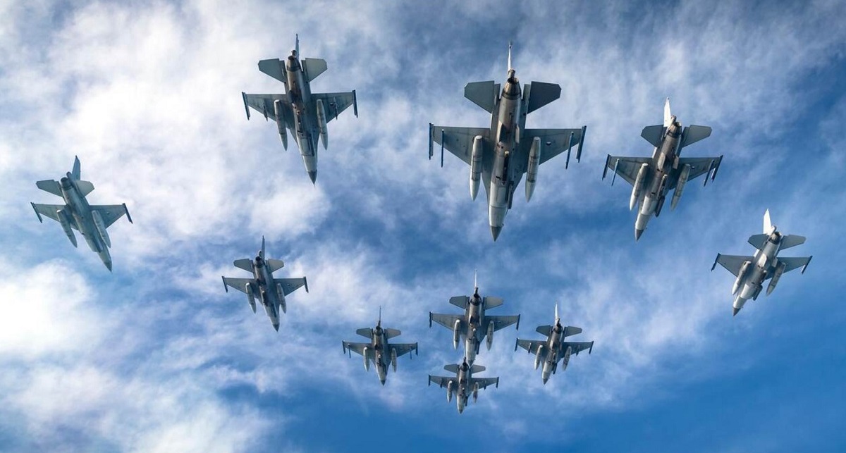 Lockheed Martin potrebbe aprire un centro in Ucraina per l'addestramento e la manutenzione dei caccia statunitensi F-16 Fighting Falcon
