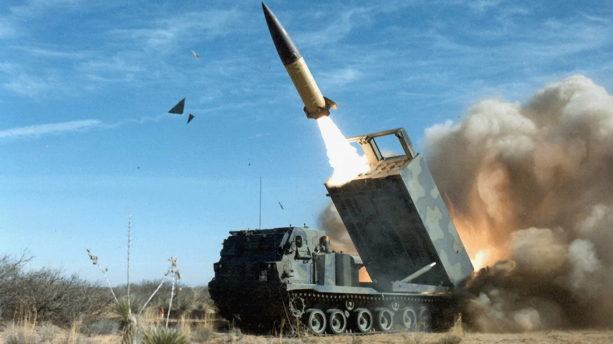 I senatori statunitensi chiedono l'invio di missili a lungo raggio per l'HIMARS in Ucraina I senatori statunitensi chiedono l'invio di missili a lungo raggio per l'HIMARS in Ucraina