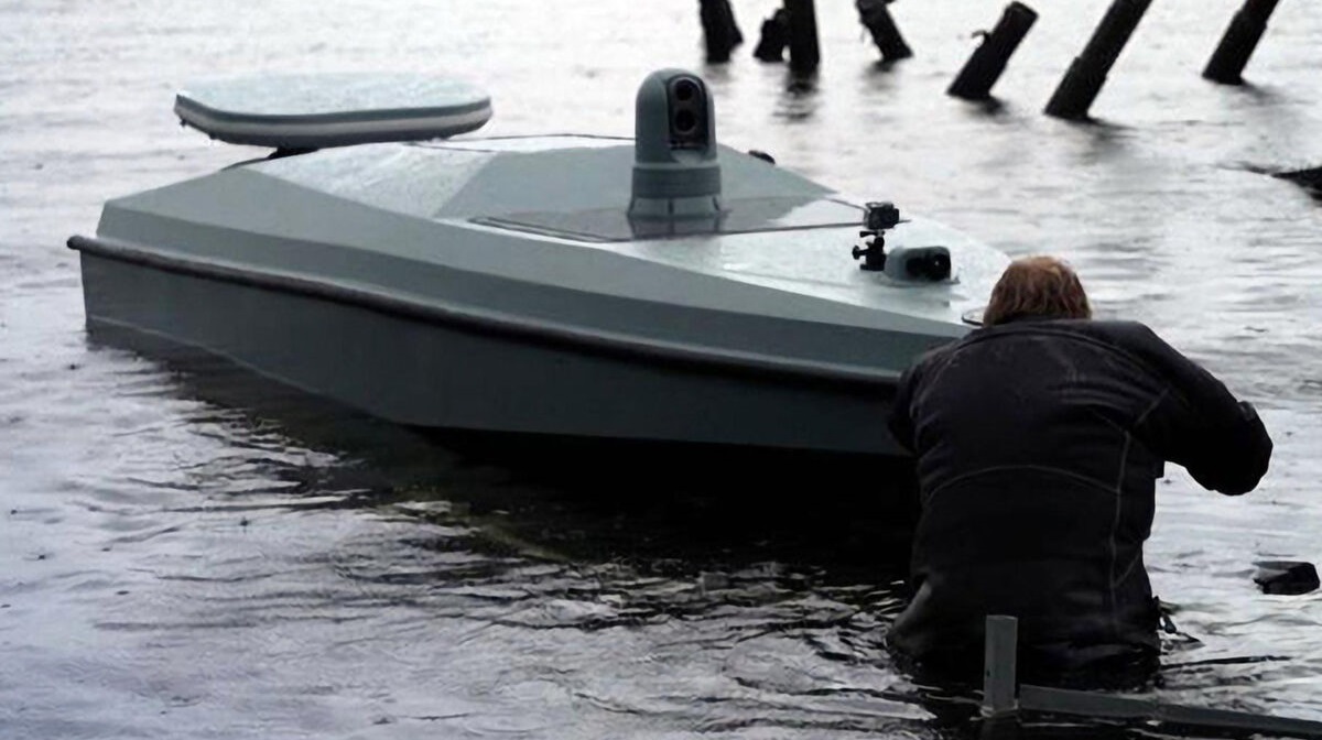 L'Ucraina aumenta la produzione dei droni marini MAGURA V5 con un carico utile di 320 kg e una portata di oltre 830 km L'Ucraina aumenta la produzione dei droni marini MAGURA V5 con un carico utile di 320 kg e una portata di oltre 830 km
