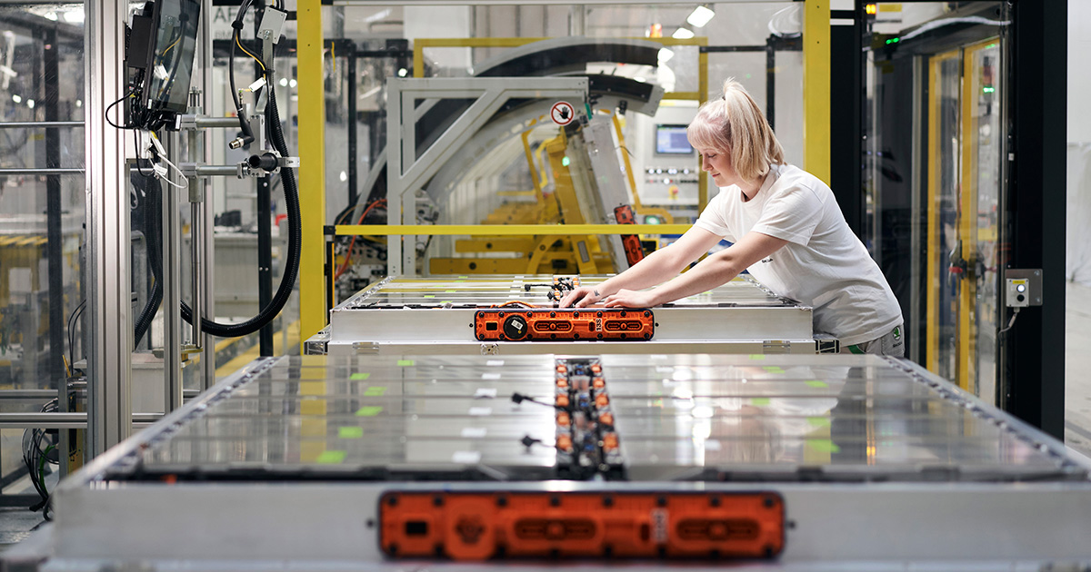 L'era dei veicoli elettrici: Škoda espande la capacità produttiva Škoda Auto avvia la produzione di innovative batterie ad alto voltaggio