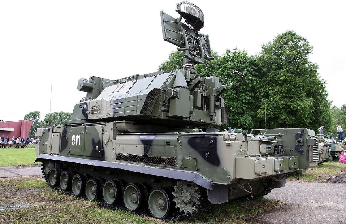 Le forze armate ucraine distruggono il veicolo da combattimento Tor-M2 Tor-M2 9A331M del valore di 25 milioni di dollari