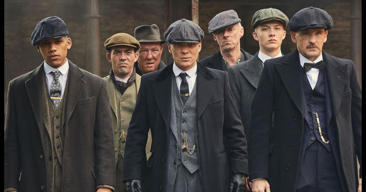 Steven Knight ha annunciato che uno spin-off di Peaky Blinders è previsto per il 2025 Steven Knight ha annunciato che uno spin-off di Peaky Blinders è previsto per il 2025