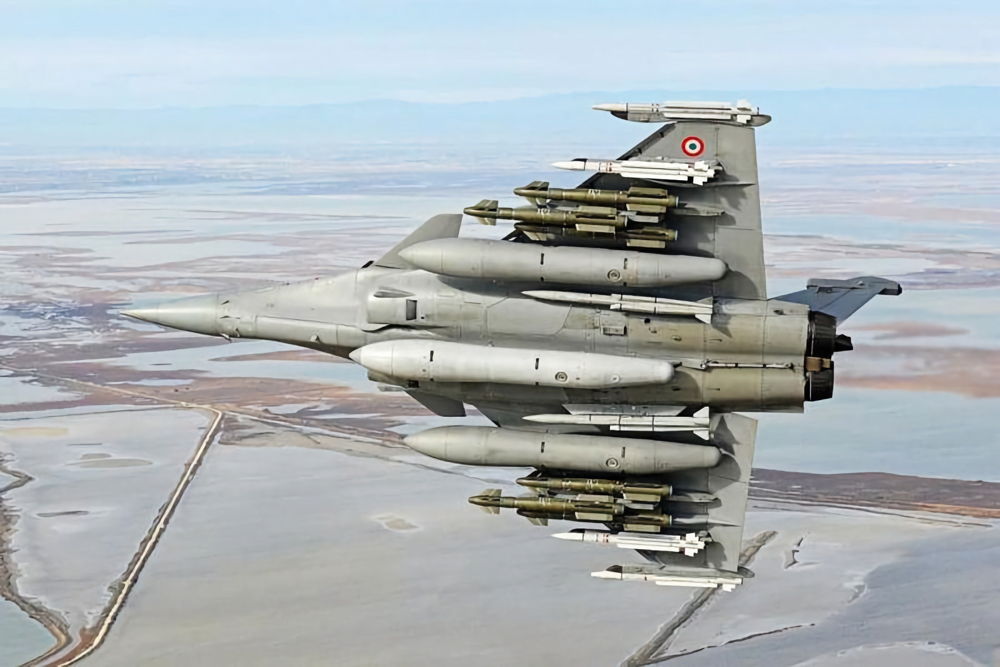 I caccia ucraini F-16 potranno trasportare le bombe guidate francesi AASM Hammer I caccia ucraini F-16 potranno trasportare le bombe guidate francesi AASM Hammer