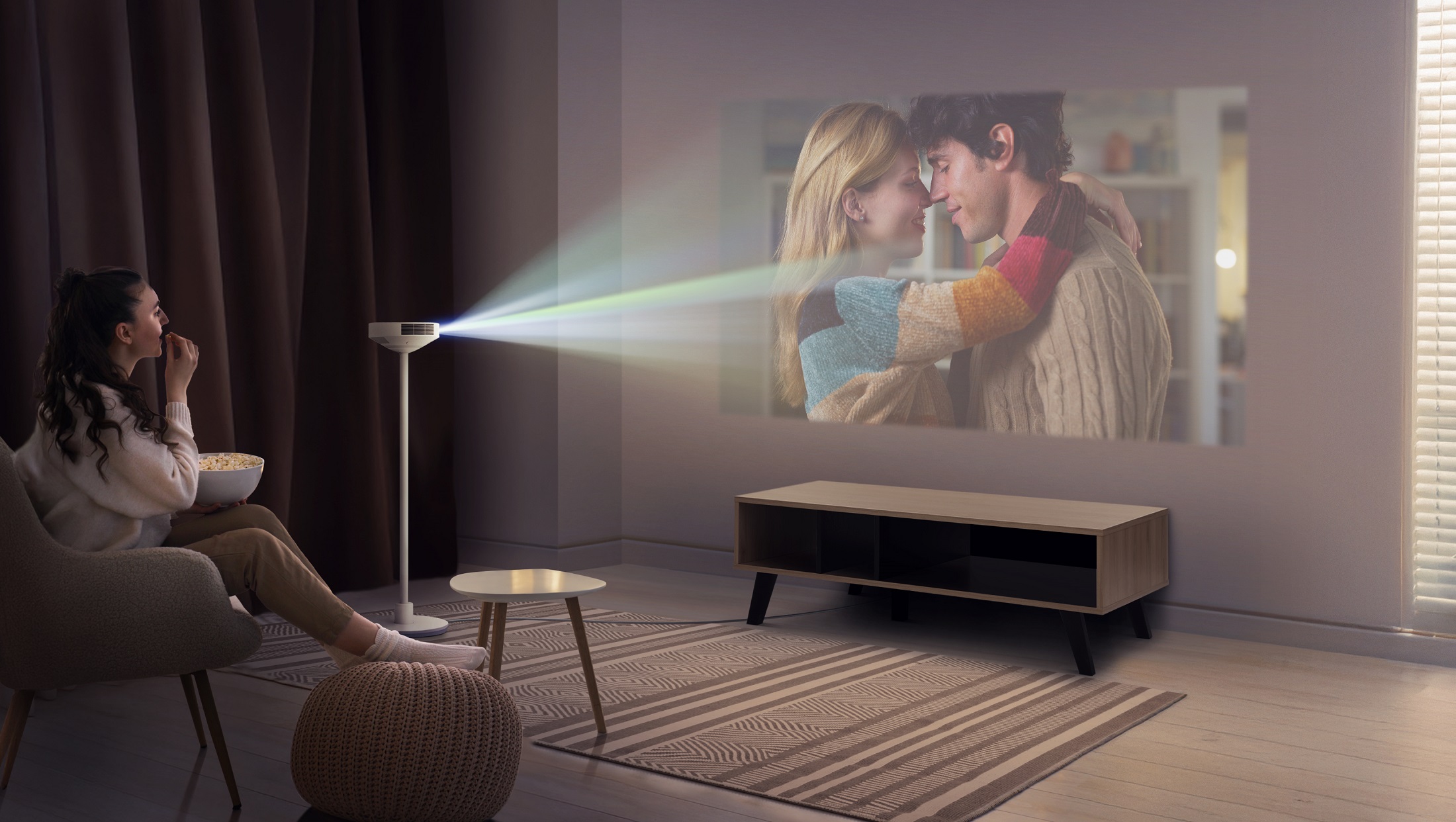 Il cinema a casa: Il proiettore LG PF600U stabilisce nuovi standard Recensione del nuovo prodotto LG: un'immersione visiva migliorata con il proiettore PF600U