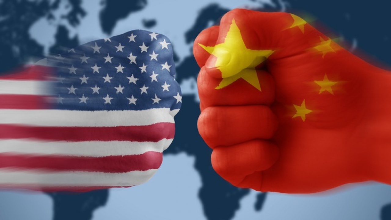 Chi vincerà la corsa all'innovazione? Stati Uniti e Cina nell'arena tecnologica Conflitto globale tra i principali giganti tecnologici: Cina contro Stati Uniti