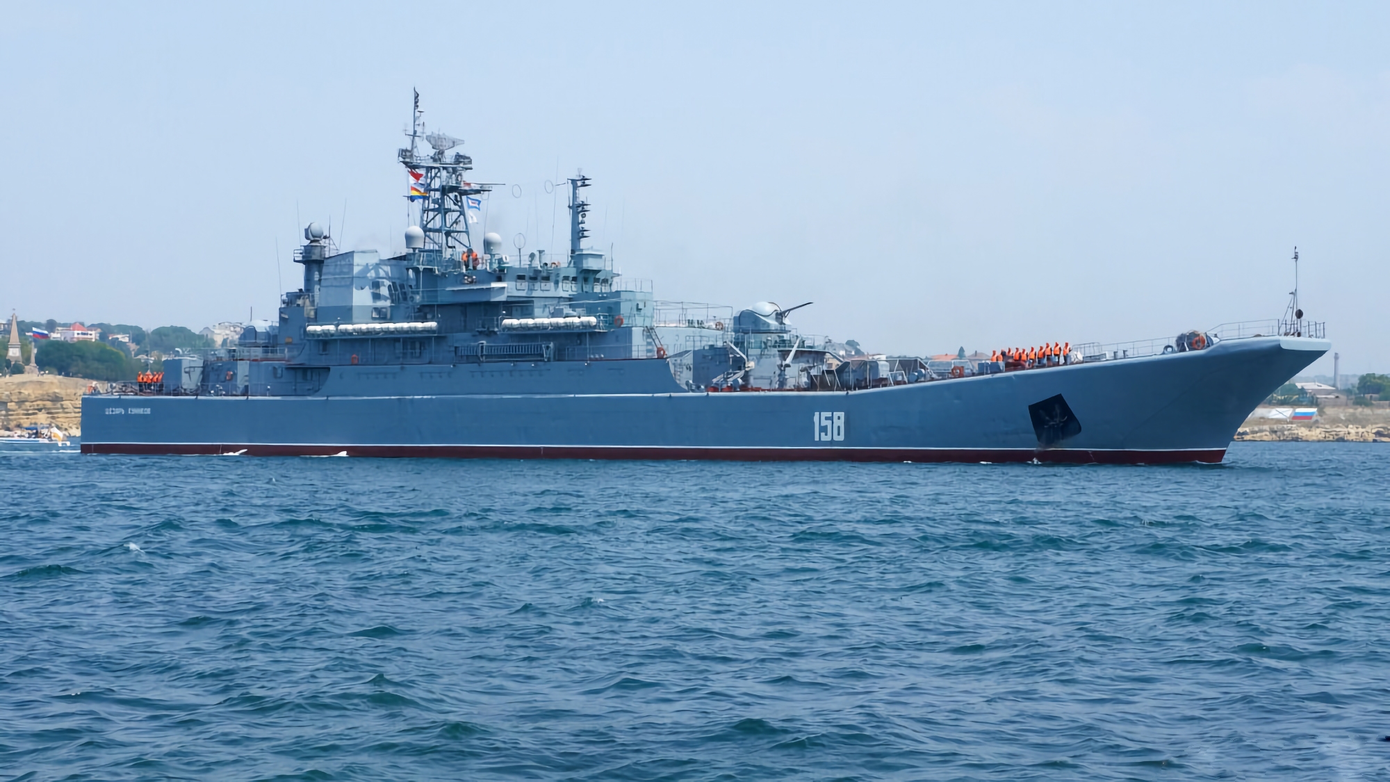 L'intelligence ucraina, utilizzando un drone marittimo, ha affondato la grande nave da sbarco russa Caesar Kunikov L'intelligence ucraina, utilizzando un drone marittimo, ha affondato la grande nave da sbarco russa Caesar Kunikov