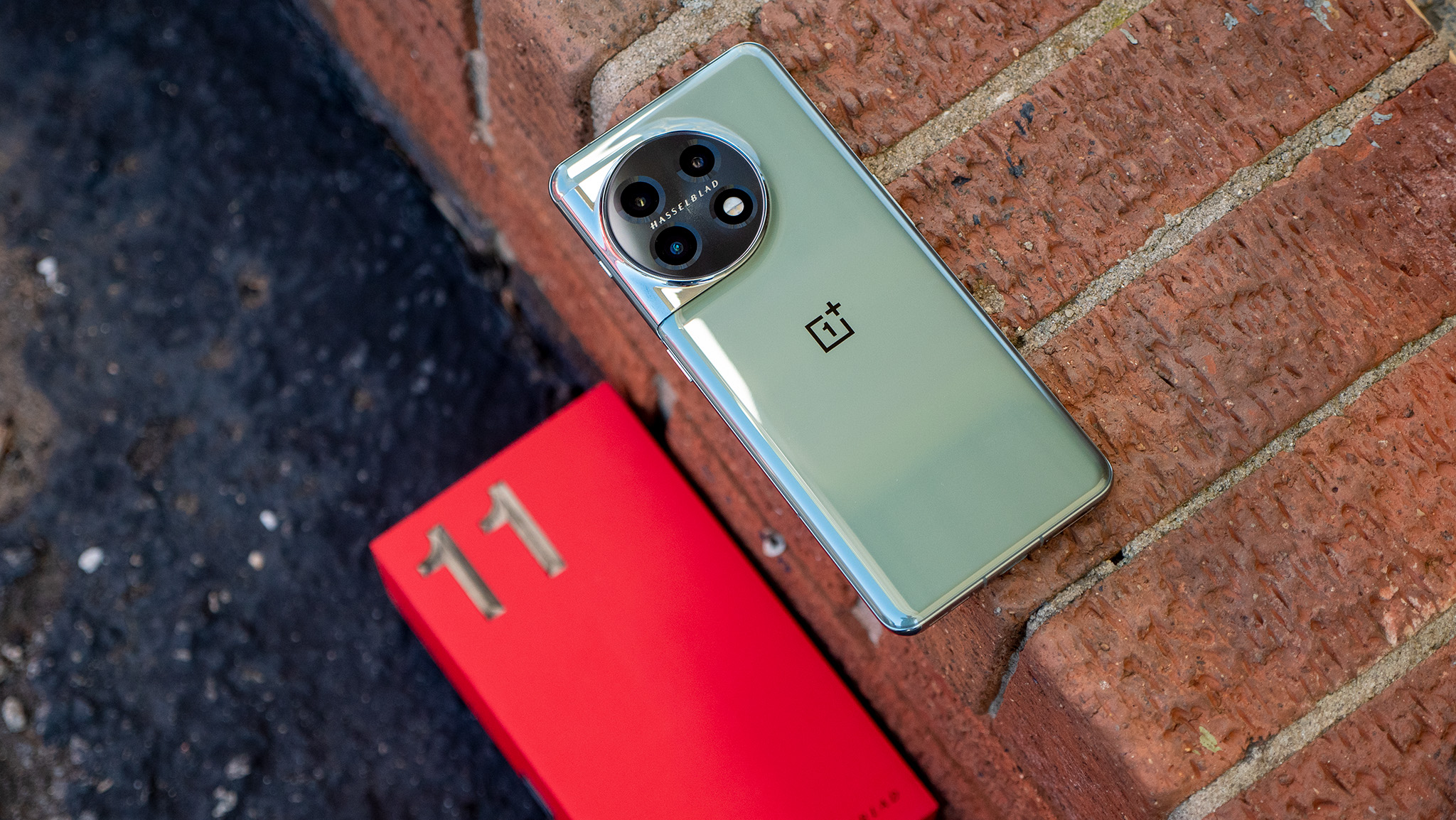 OnePlus 11 è diventato lo smartphone più potente del mondo all'inizio del 2023 OnePlus 11 è diventato lo smartphone più potente del mondo all'inizio del 2023