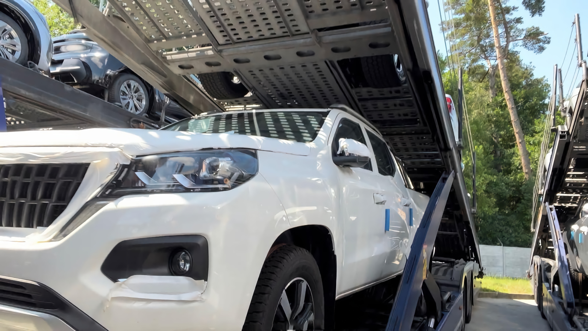 La Fondazione Turn Back Alive ha acquistato 100 nuovi camioncini per l'APU per un importo di 2.600.000 euro La Fondazione Turn Back Alive ha acquistato 100 nuovi camioncini per l'APU per un importo di 2.600.000 euro