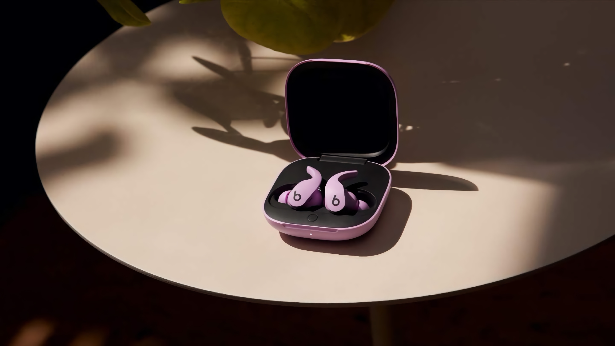 Apple lancia in Europa le cuffie Beats Fit Pro TWS con ANC e chip H1 Apple lancia in Europa le cuffie Beats Fit Pro TWS con ANC e chip H1