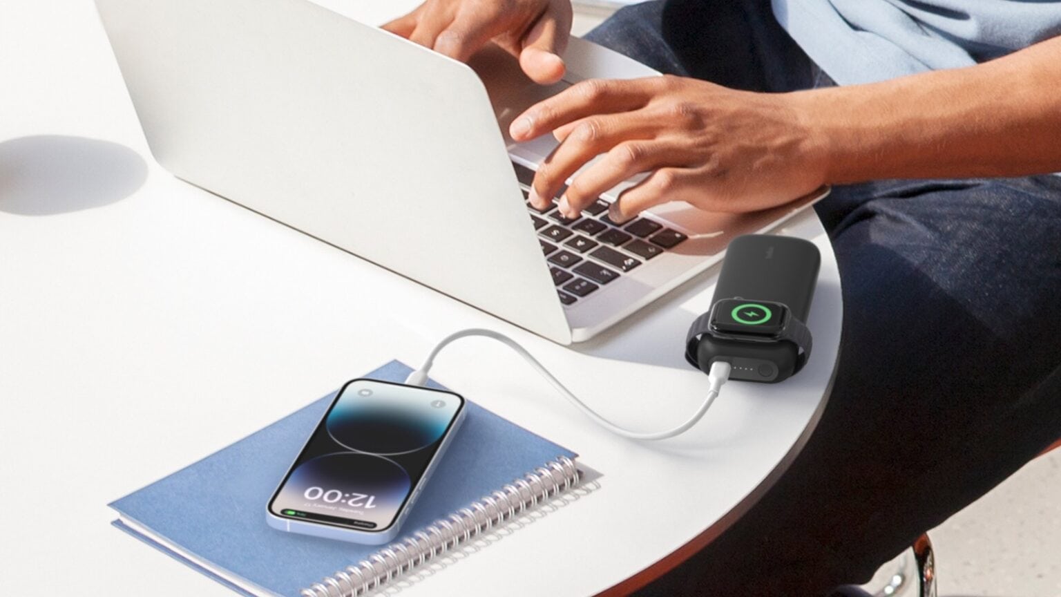 Belkin lancia PowerBank BoostCharge Pro con ricarica wireless per Apple Watch e AirPods Pro al prezzo di 100 dollari Belkin lancia PowerBank BoostCharge Pro con ricarica wireless per Apple Watch e AirPods Pro al prezzo di 100 dollari