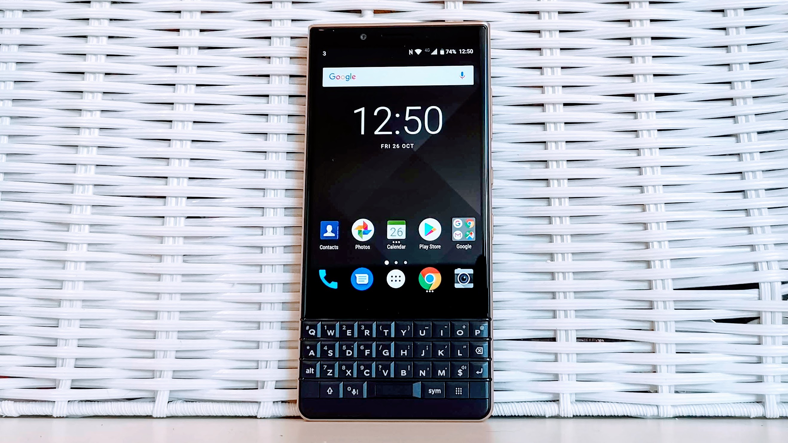 BlackBerry è ancora vivo: quest'anno l'azienda promette di rilasciare il primo smartphone con tastiera e supporto al 5G BlackBerry è ancora vivo: quest'anno l'azienda promette di rilasciare il primo smartphone con tastiera e supporto al 5G