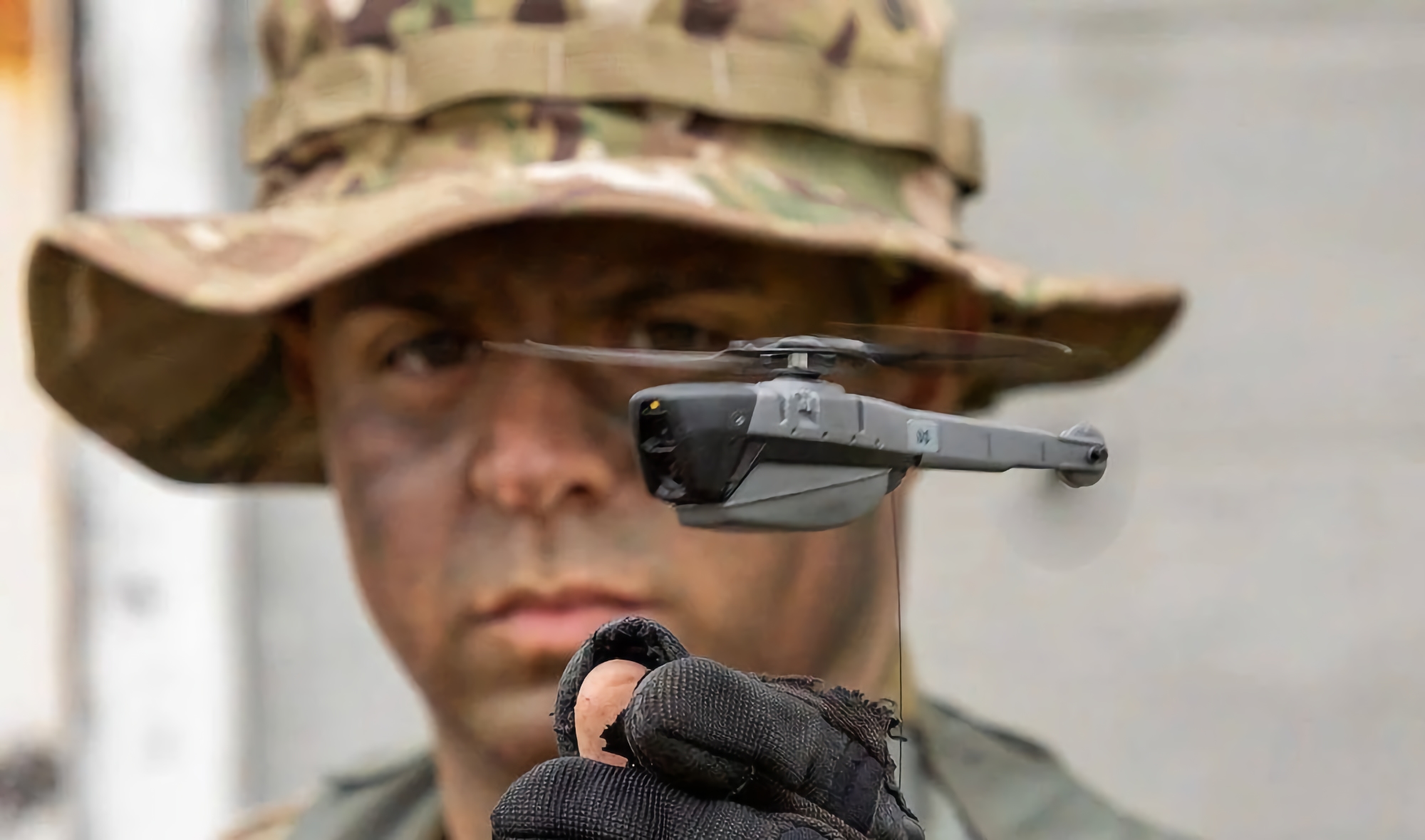 L'Ucraina riceverà micro droni Black Hornet Nano, pesano 16 grammi, volano fino a 2 km e sono progettati per la guerra urbana L'Ucraina riceverà micro droni Black Hornet Nano, pesano 16 grammi, volano fino a 2 km e sono progettati per la guerra urbana