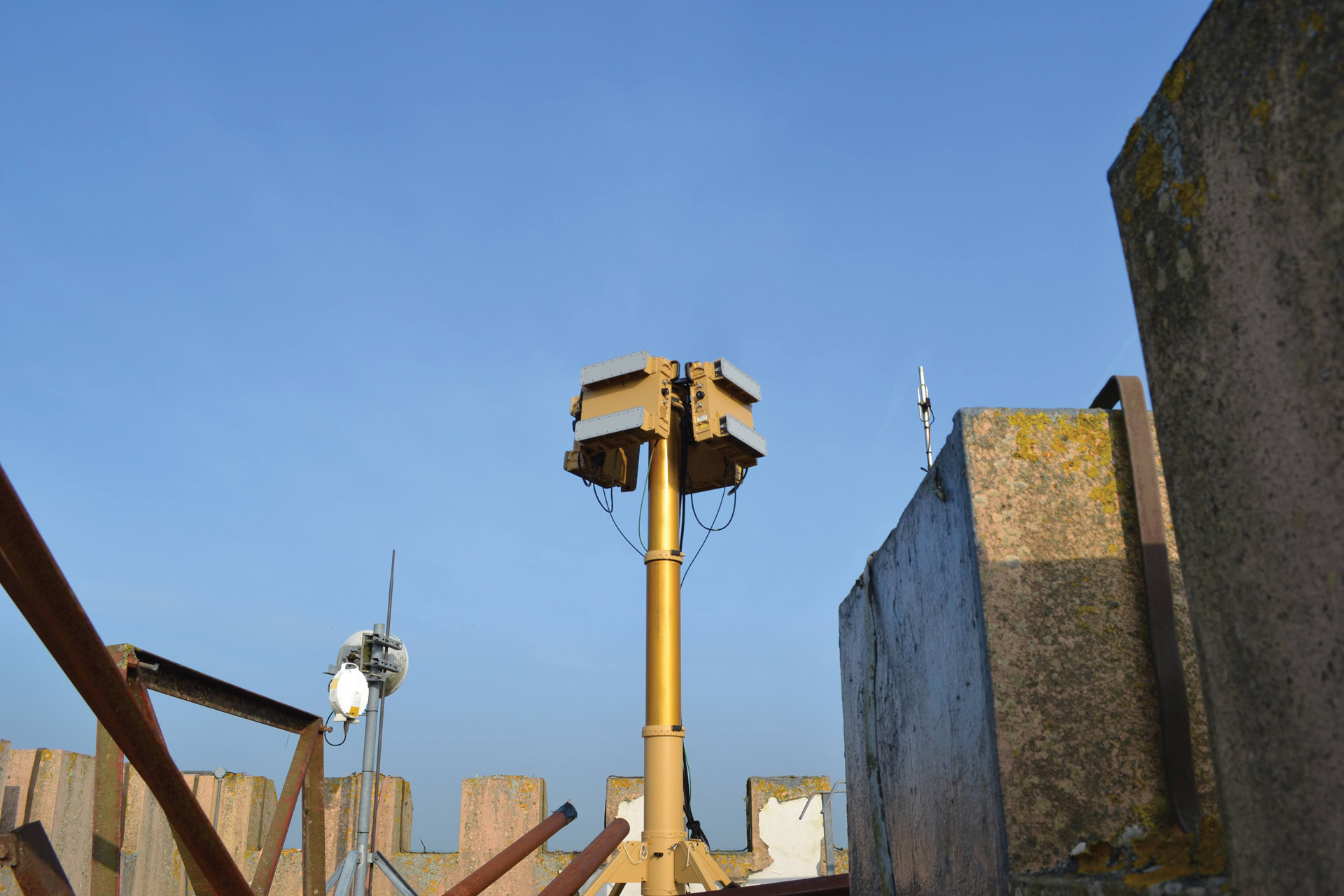Il Regno Unito fornirà il radar Ukraine Blighter A422: saranno in grado di rilevare gli UAV fino a una distanza di 20 km Il Regno Unito fornirà il radar Ukraine Blighter A422: saranno in grado di rilevare gli UAV fino a una distanza di 20 km
