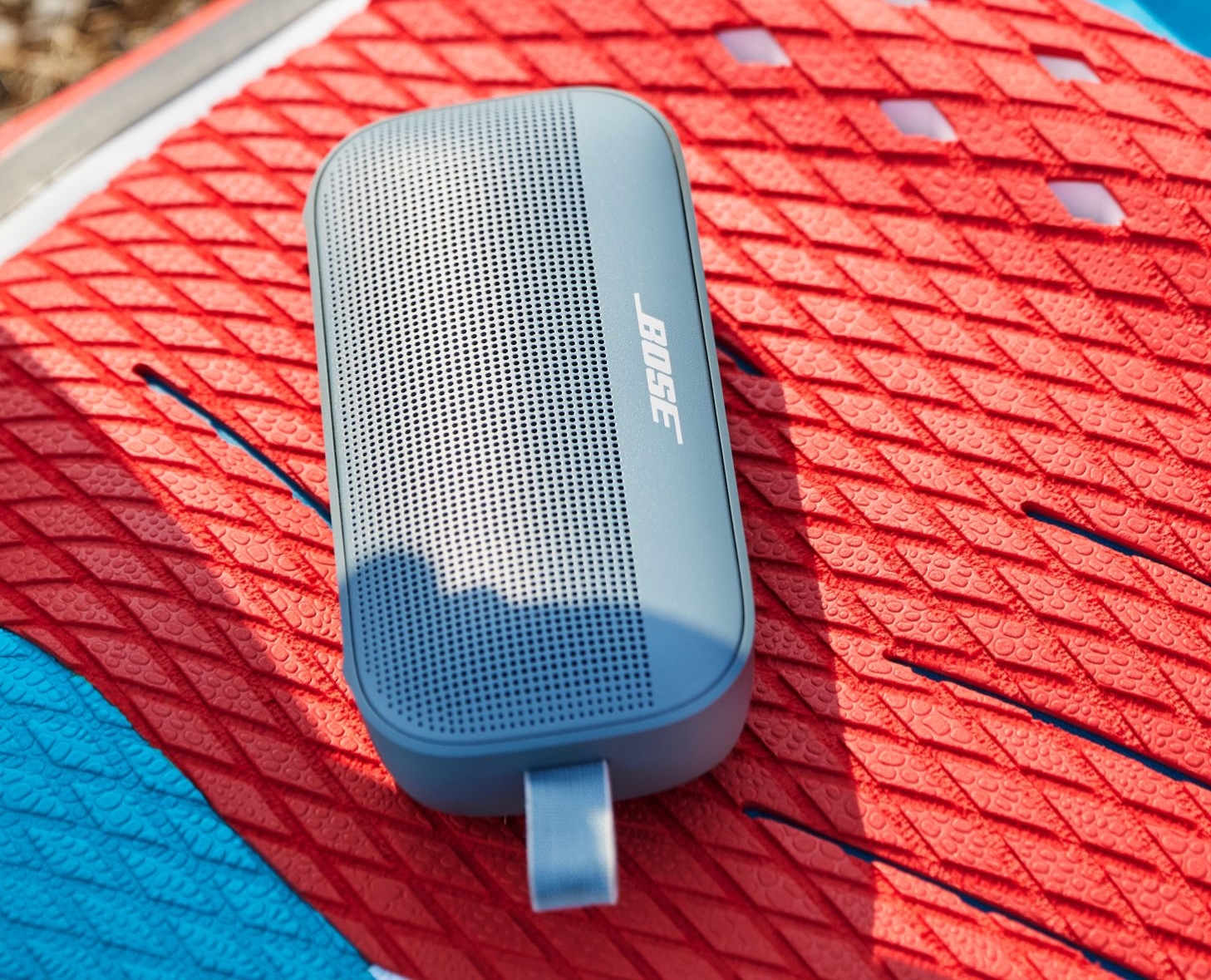 Bose Soundlink Flex: protezione IP67, fino a 12 ore di durata della batteria, porta USB-C, tecnologia PositionIQ e un prezzo di 149 dollari Bose Soundlink Flex: protezione IP67, fino a 12 ore di durata della batteria, porta USB-C, tecnologia PositionIQ e un prezzo di 149 dollari