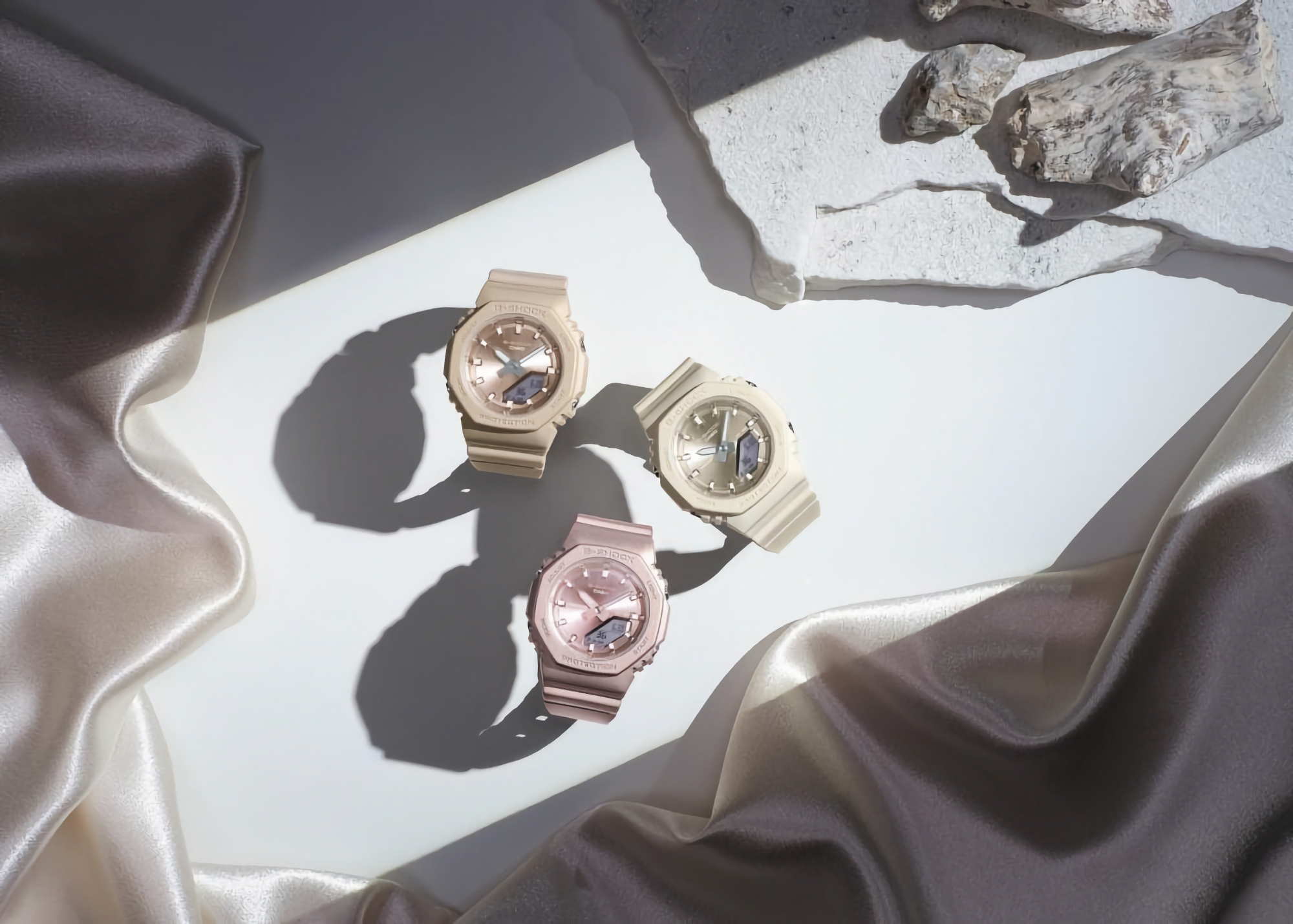 Casio ha presentato il G-SHOCK GMAP2100ST: un orologio da donna da 130 dollari con cassa resistente agli urti. Casio ha presentato il G-SHOCK GMAP2100ST: un orologio da donna da 130 dollari con cassa resistente agli urti.