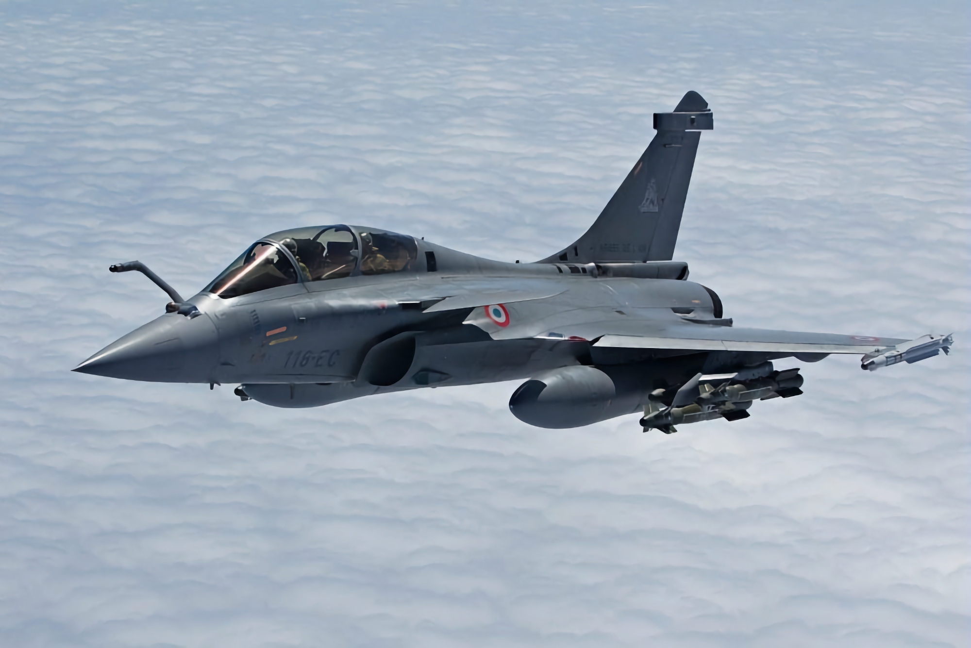 L'India acquisterà dalla Francia 26 jet da combattimento Dassault Rafale e 3 sottomarini della classe Scorpene L'India acquisterà dalla Francia 26 jet da combattimento Dassault Rafale e 3 sottomarini della classe Scorpene