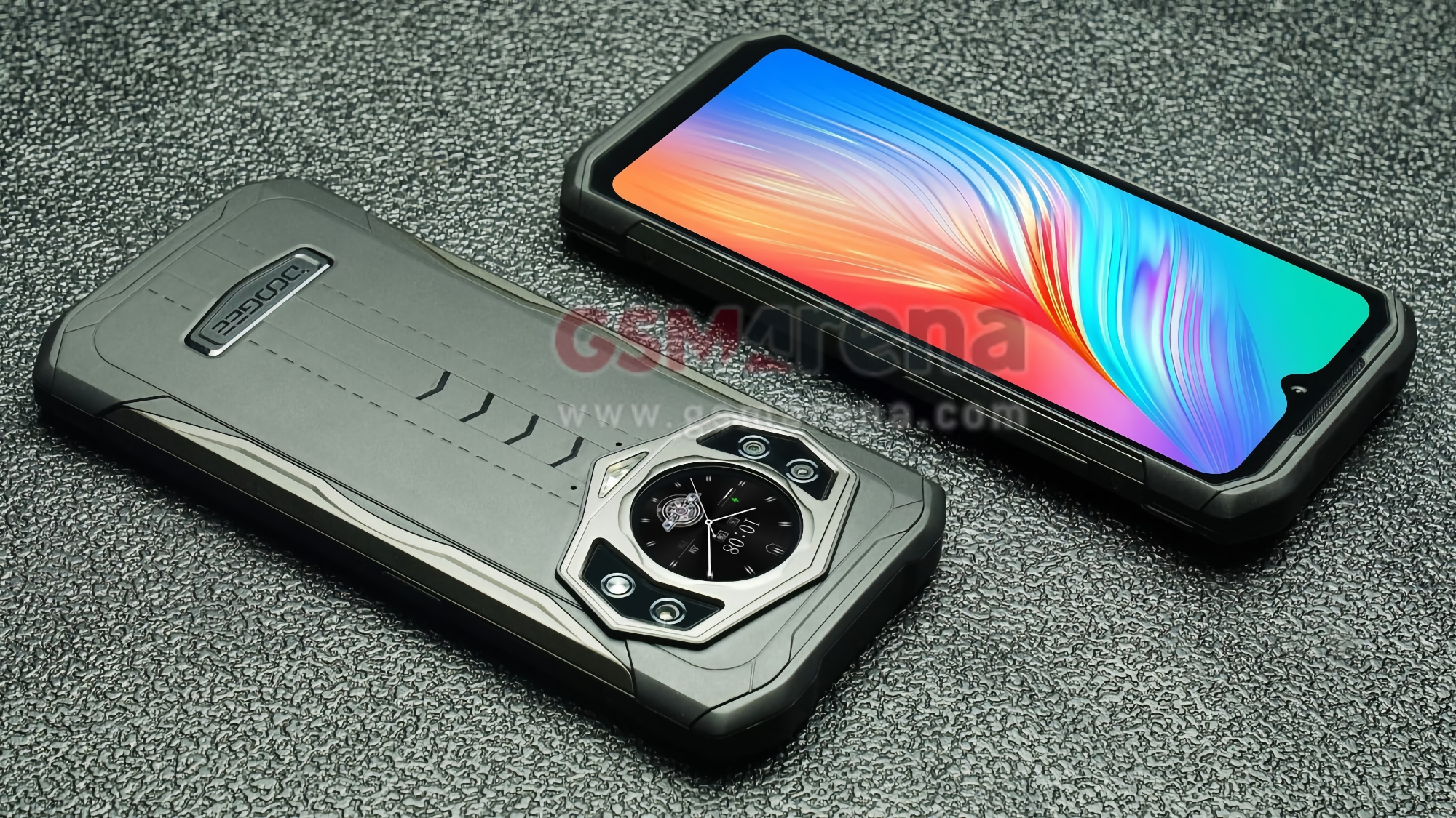Doogee S98 sarà così: uno smartphone resistente agli urti con due display e una telecamera per la visione notturna Doogee S98 sarà così: uno smartphone resistente agli urti con due display e una telecamera per la visione notturna