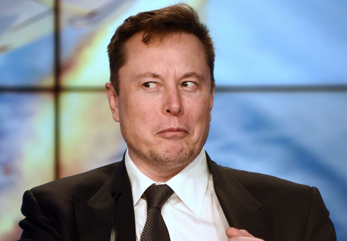 Elon Musk ha venduto 7 miliardi di dollari di azioni Tesla - gli utenti su Twitter volevano che lo facesse Elon Musk ha venduto 7 miliardi di dollari di azioni Tesla - gli utenti su Twitter volevano che lo facesse