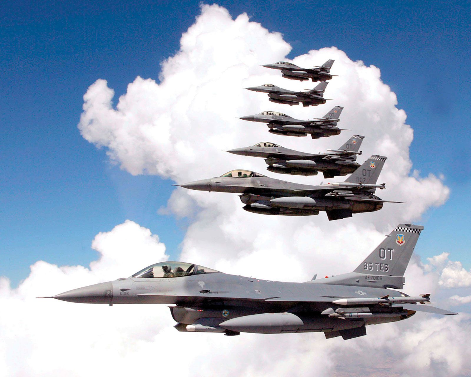 Voice of America: Piloti ucraini inizieranno l'addestramento sui caccia F-16 Fighting Falcon quest'estate, primo gruppo di 24 persone