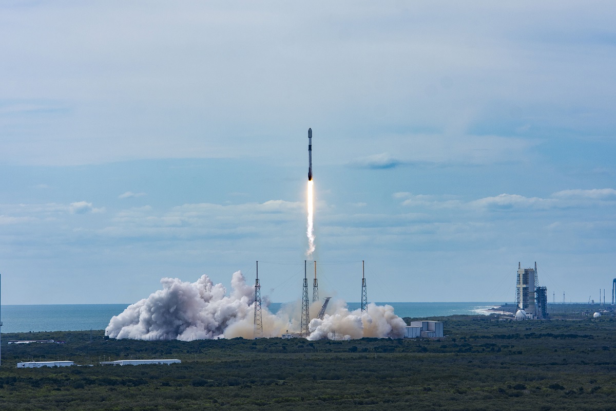 SpaceX affitta la rampa di lancio della base militare di Vandenberg dalla US Space Force SpaceX affitta la rampa di lancio della base militare di Vandenberg dalla US Space Force