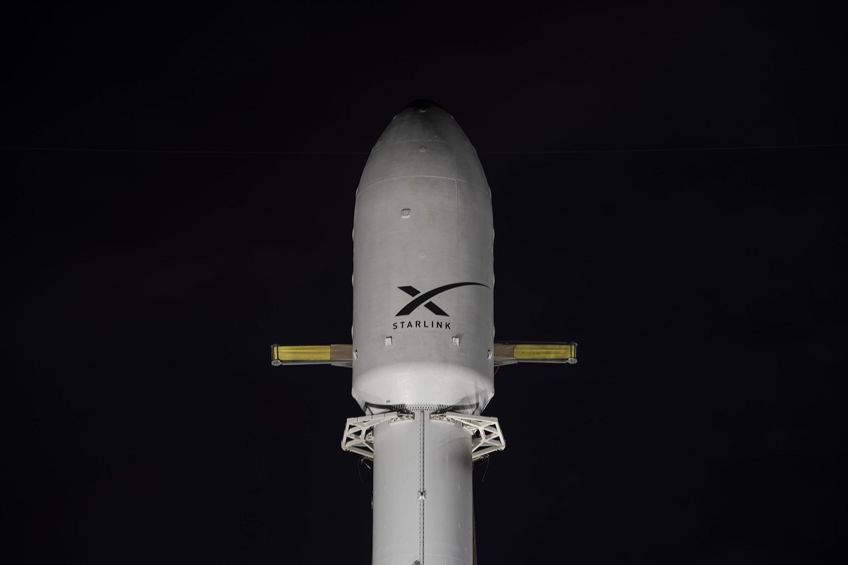 SpaceX lancia 46 satelliti Starlink al terzo tentativo nonostante le condizioni meteorologiche non ottimali SpaceX lancia 46 satelliti Starlink al terzo tentativo nonostante le condizioni meteorologiche non ottimali