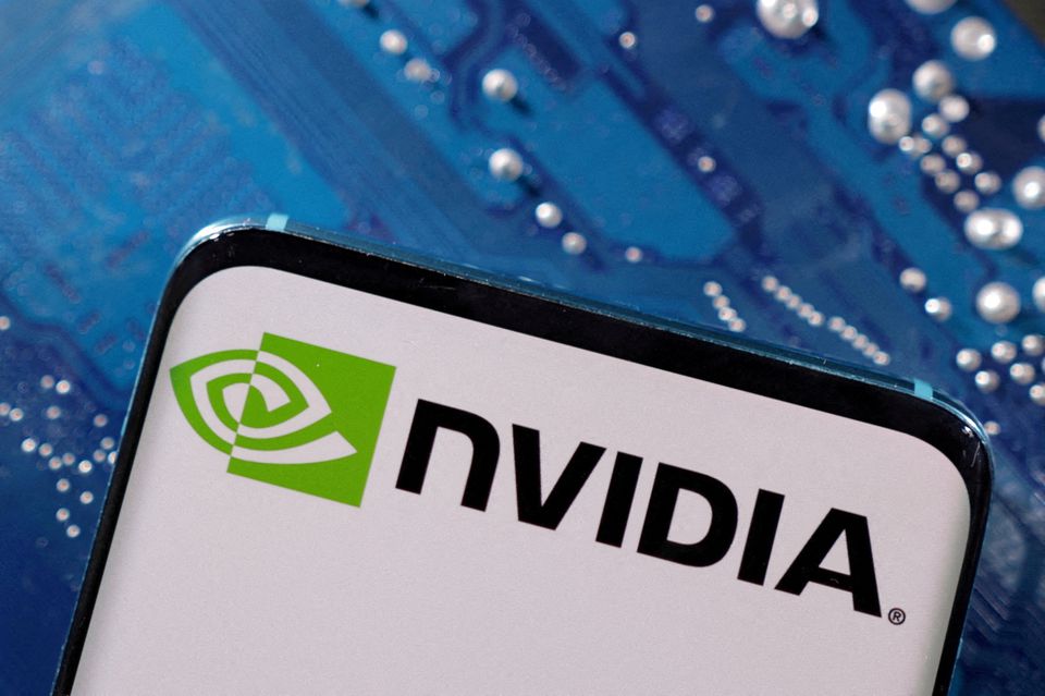 Nvidia e AMD hanno dichiarato che gli Stati Uniti hanno limitato le esportazioni di chip per l'intelligenza artificiale in alcuni paesi del Medio Oriente. Nvidia e AMD hanno dichiarato che gli Stati Uniti hanno limitato le esportazioni di chip per l'intelligenza artificiale in alcuni paesi del Medio Oriente.