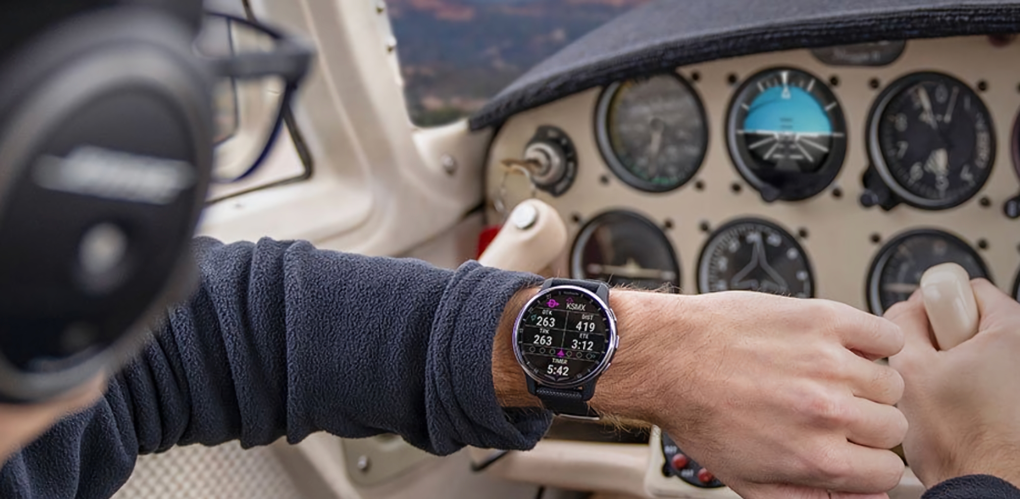 Garmin D2 Air X10: uno smartwatch per aviatori a $ 549 Garmin D2 Air X10: uno smartwatch per aviatori a $ 549