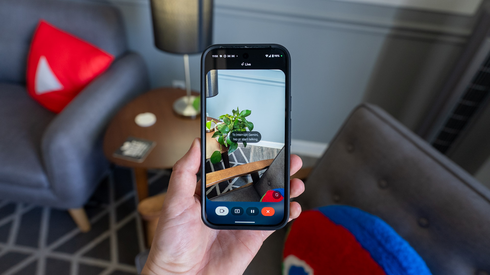 Grande progresso per gli utenti mobili: Gemini Live gratuito ora su Android e iOS Gemini Live è ora disponibile: condivisione gratuita dello schermo e della fotocamera su Android e iOS