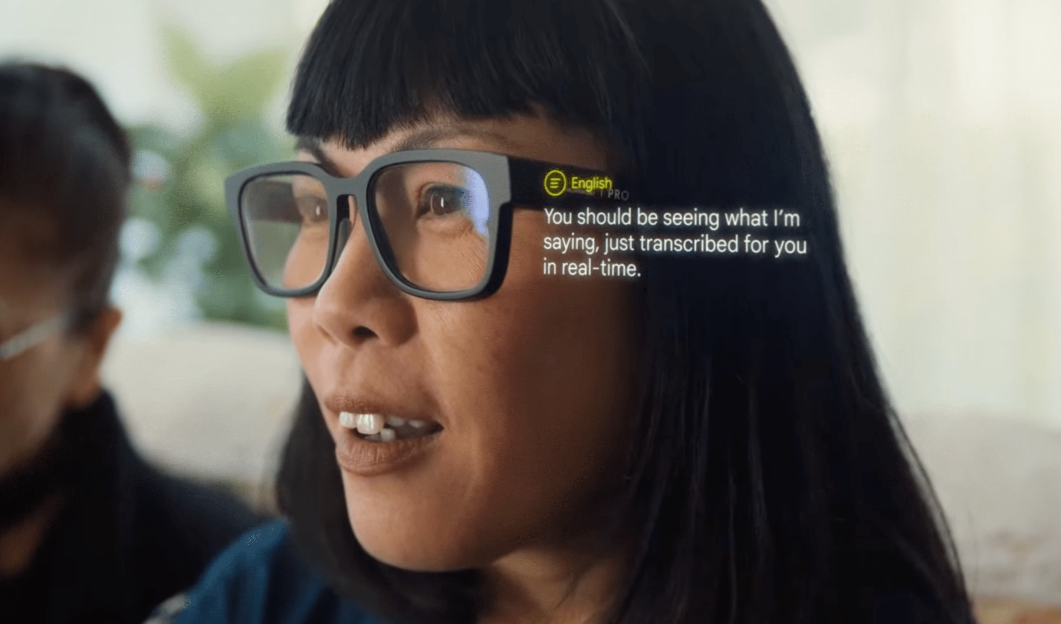 Google ha mostrato un prototipo di occhiali per realtà aumentata con la funzione di traduzione in tempo reale delle conversazioni Google ha mostrato un prototipo di occhiali per realtà aumentata con la funzione di traduzione in tempo reale delle conversazioni