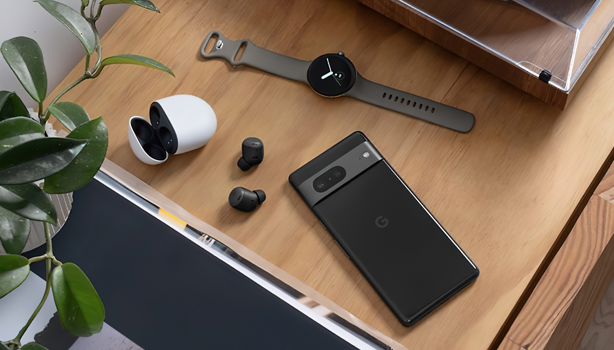Trapelato: Google renderà i Pixel 8 più compatti e abbandonerà il design angolare a favore di forme arrotondate Trapelato: Google renderà i Pixel 8 più compatti e abbandonerà il design angolare a favore di forme arrotondate