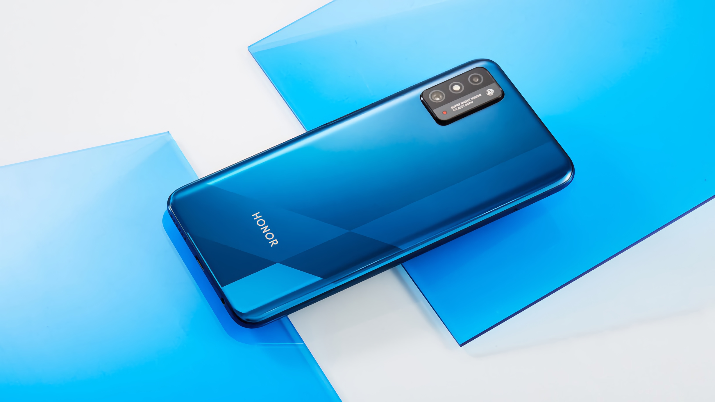 Insider: Honor X30 diventerà il primo smartphone sul mercato a ricevere il chip Snapdragon 695 Insider: Honor X30 diventerà il primo smartphone sul mercato a ricevere il chip Snapdragon 695