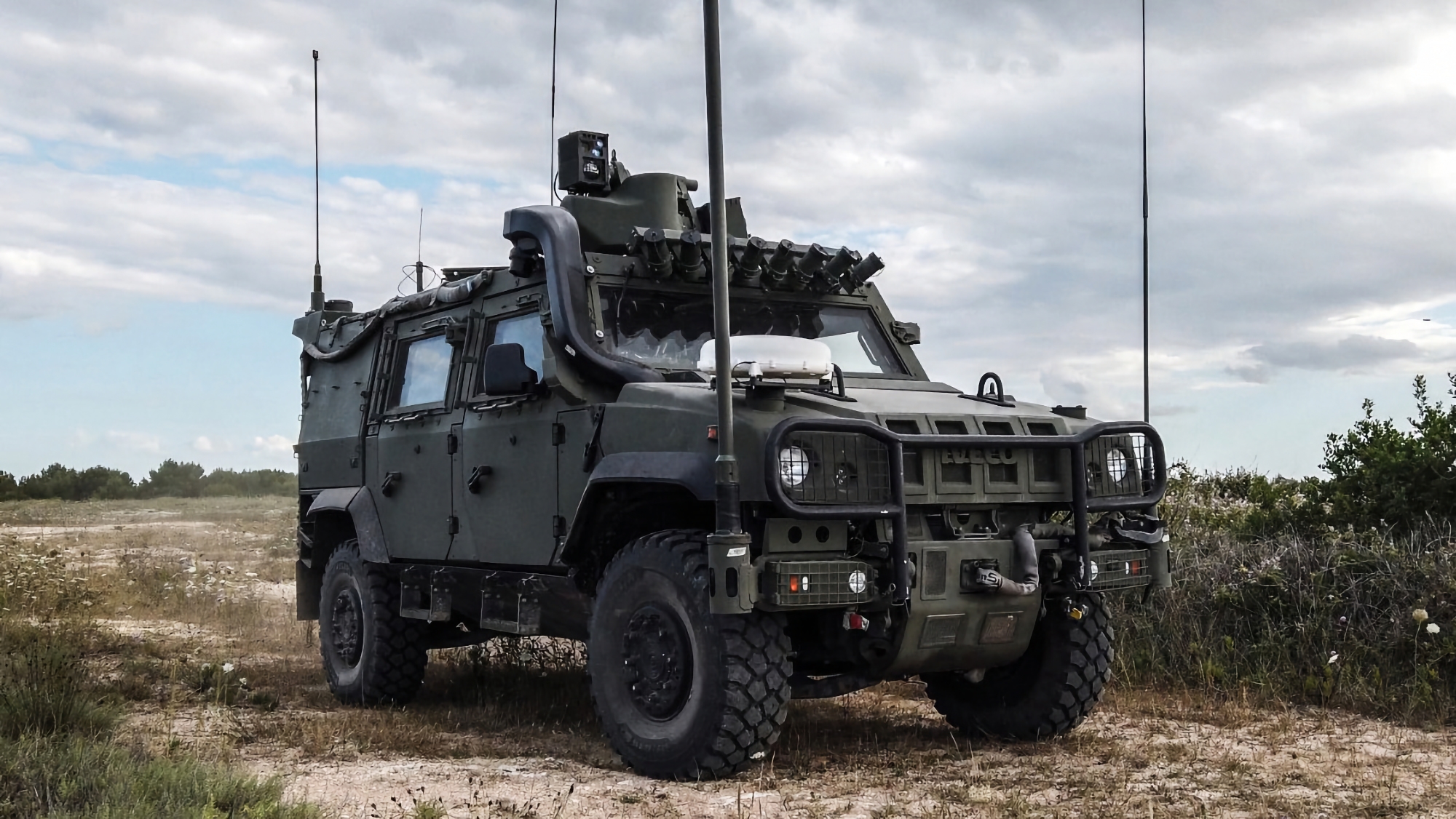 Non solo il dragamine Narcis: Il Belgio trasferirà all'Ucraina 300 veicoli blindati Iveco LMV e munizioni di artiglieria Non solo il dragamine Narcis: Il Belgio trasferirà all'Ucraina 300 veicoli blindati Iveco LMV e munizioni di artiglieria