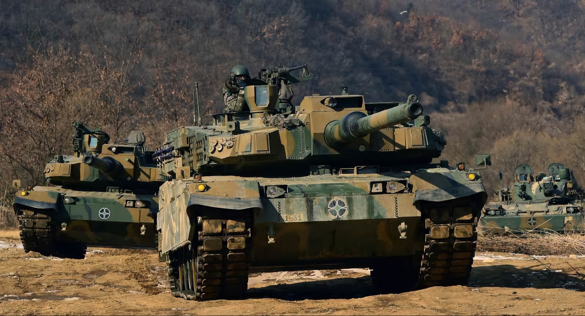 Non solo velivoli FA-50: la Polonia acquista più di 900 carri armati K2 Black Panther e più di 600 obici K9 Thunder dalla Corea del Sud Non solo velivoli FA-50: la Polonia acquista più di 900 carri armati K2 Black Panther e più di 600 obici K9 Thunder dalla Corea del Sud