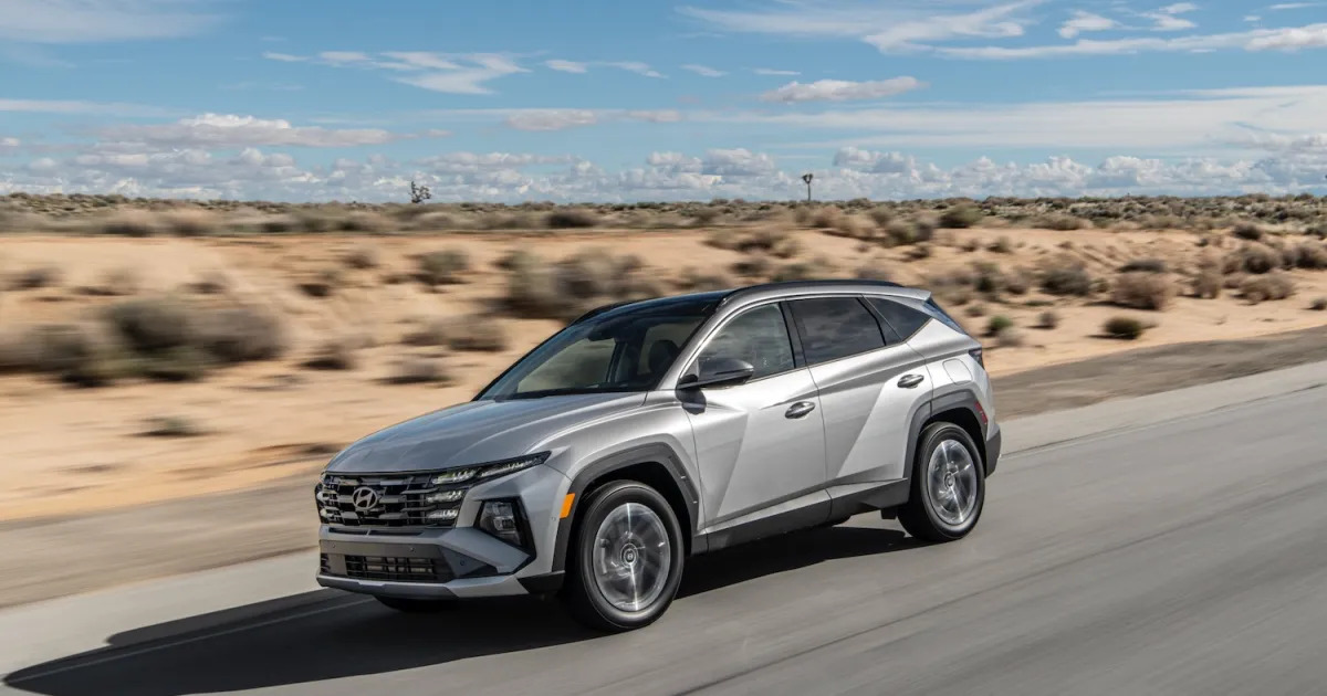 Hyundai presenta la nuova Tucson Plug-In Hybrid 2025 Hyundai presenta la nuova Tucson Plug-In Hybrid 2025