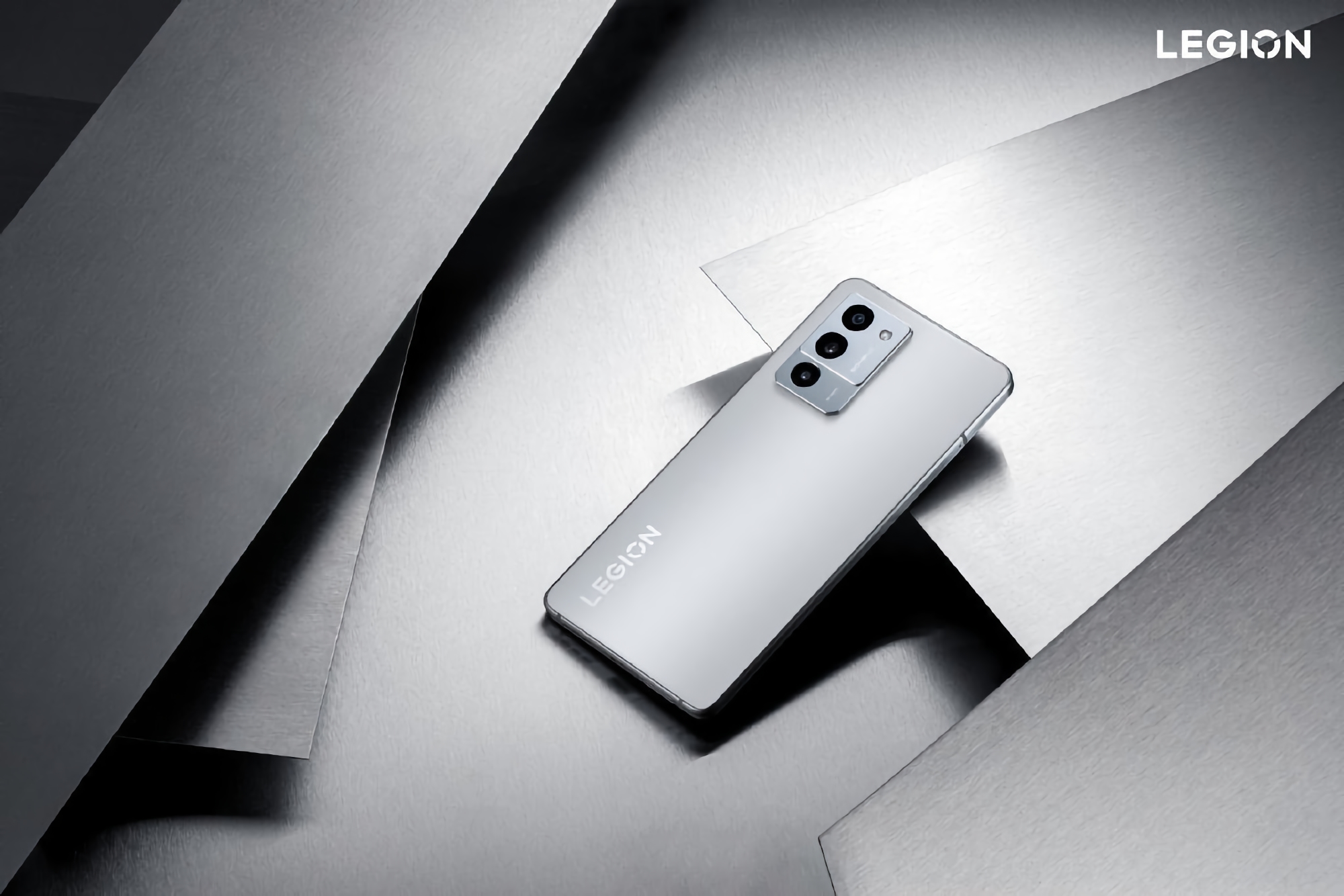 Ufficiale: lo smartphone da gioco Lenovo Legion Y70 con processore Snapdragon 8+ Gen 1 e batteria da 5100 mAh sarà presentato il 18 agosto Ufficiale: lo smartphone da gioco Lenovo Legion Y70 con processore Snapdragon 8+ Gen 1 e batteria da 5100 mAh sarà presentato il 18 agosto