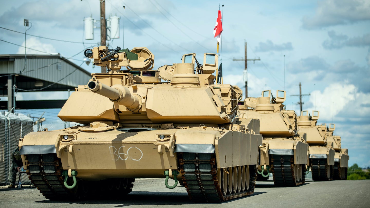 CBS News: Il Pentagono prevede di completare l'addestramento degli equipaggi ucraini sui carri armati Abrams entro la fine dell'estate