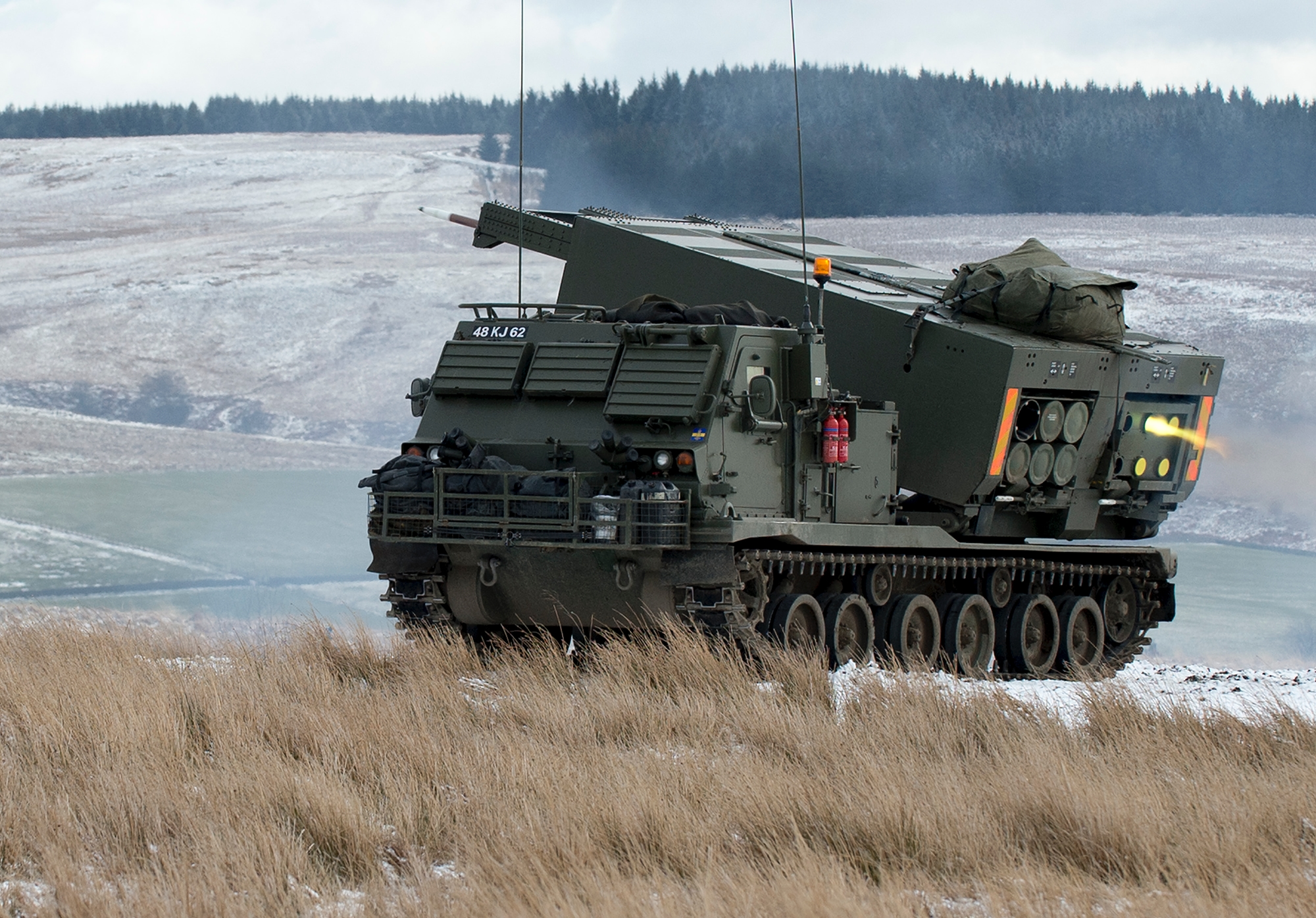 La Norvegia darà all'Ucraina 3 sistemi di lancio multiplo M270 La Norvegia darà all'Ucraina 3 sistemi di lancio multiplo M270