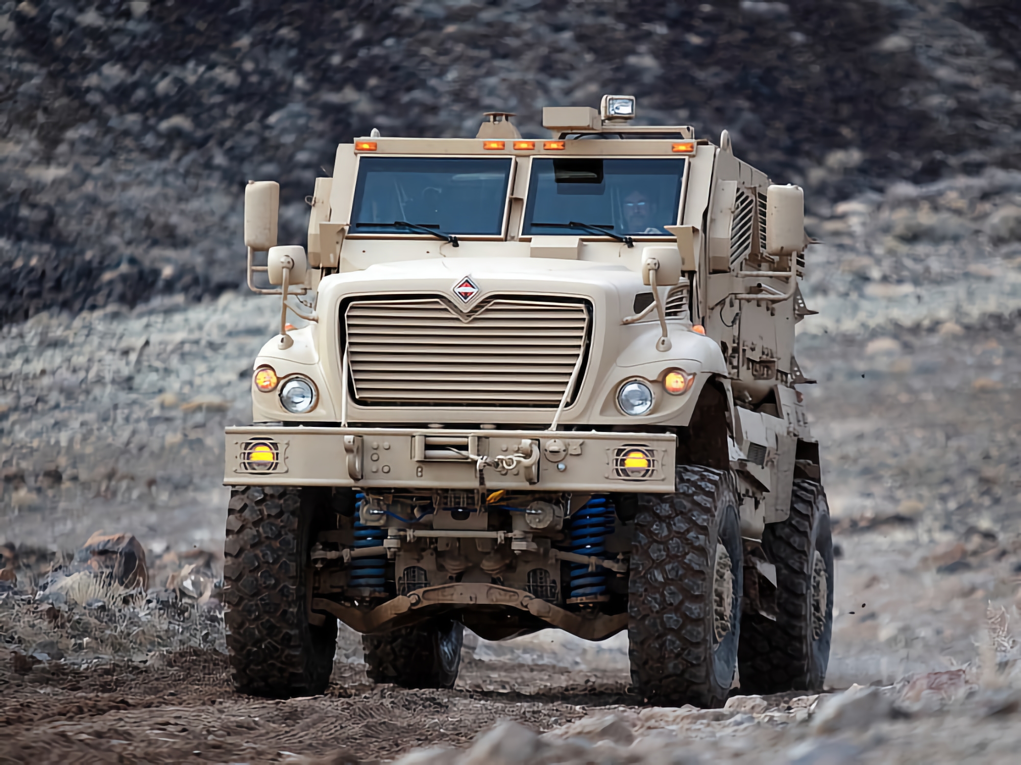 L'Ucraina ha ricevuto almeno 18 veicoli corazzati americani International MaxxPro L'Ucraina ha ricevuto almeno 18 veicoli corazzati americani International MaxxPro