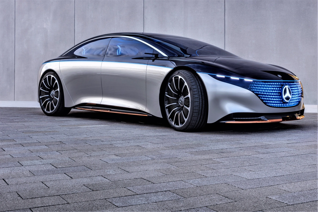 La rivoluzione elettrica di Mercedes: cosa si sa della Vision EQ S Mercedes-Benz presenta il concept Vision EQ S: uno sguardo al futuro dei veicoli elettrici