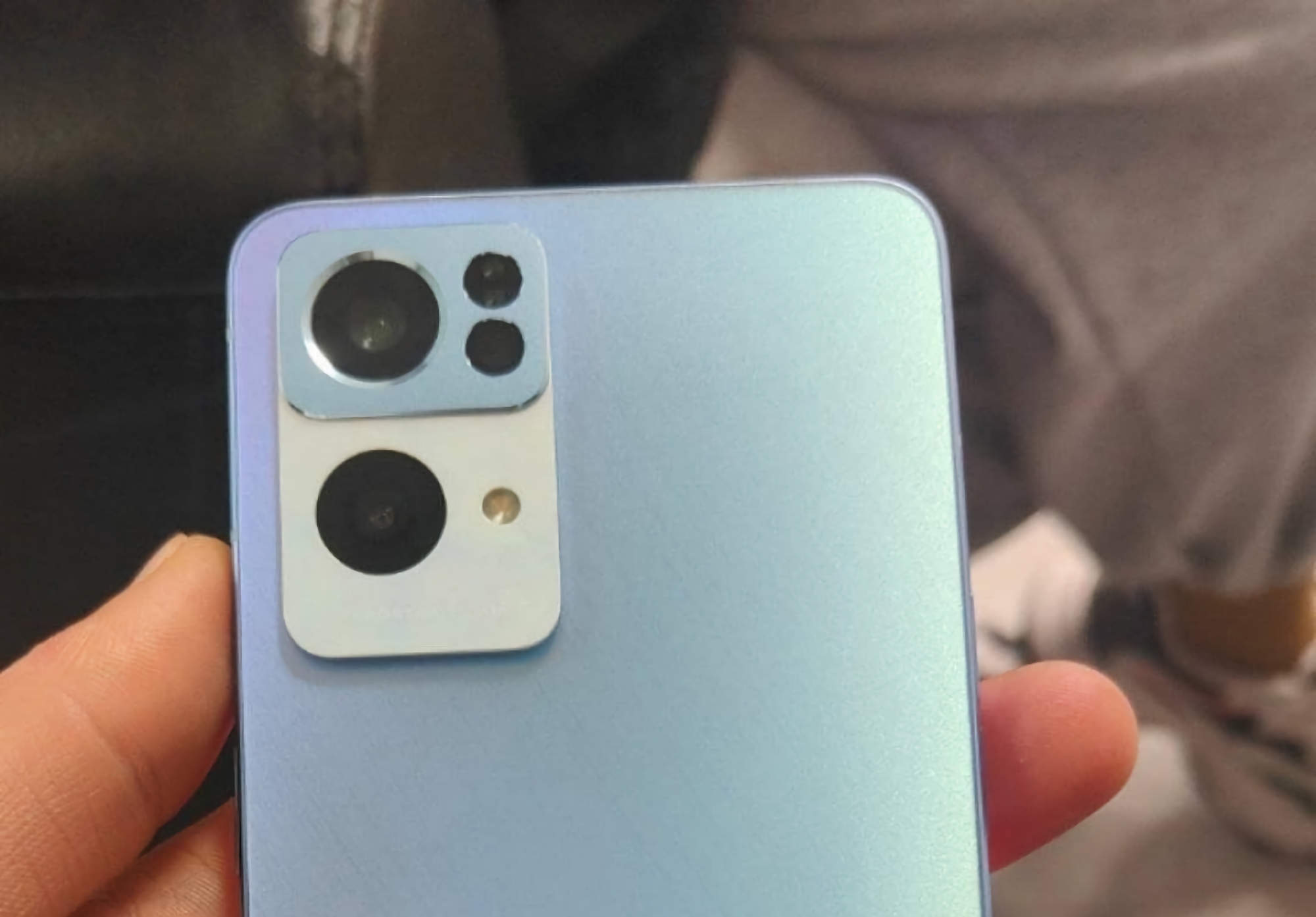 L'OPPO Reno 7 è emerso in foto con un nuovo design della fotocamera L'OPPO Reno 7 è emerso in foto con un nuovo design della fotocamera