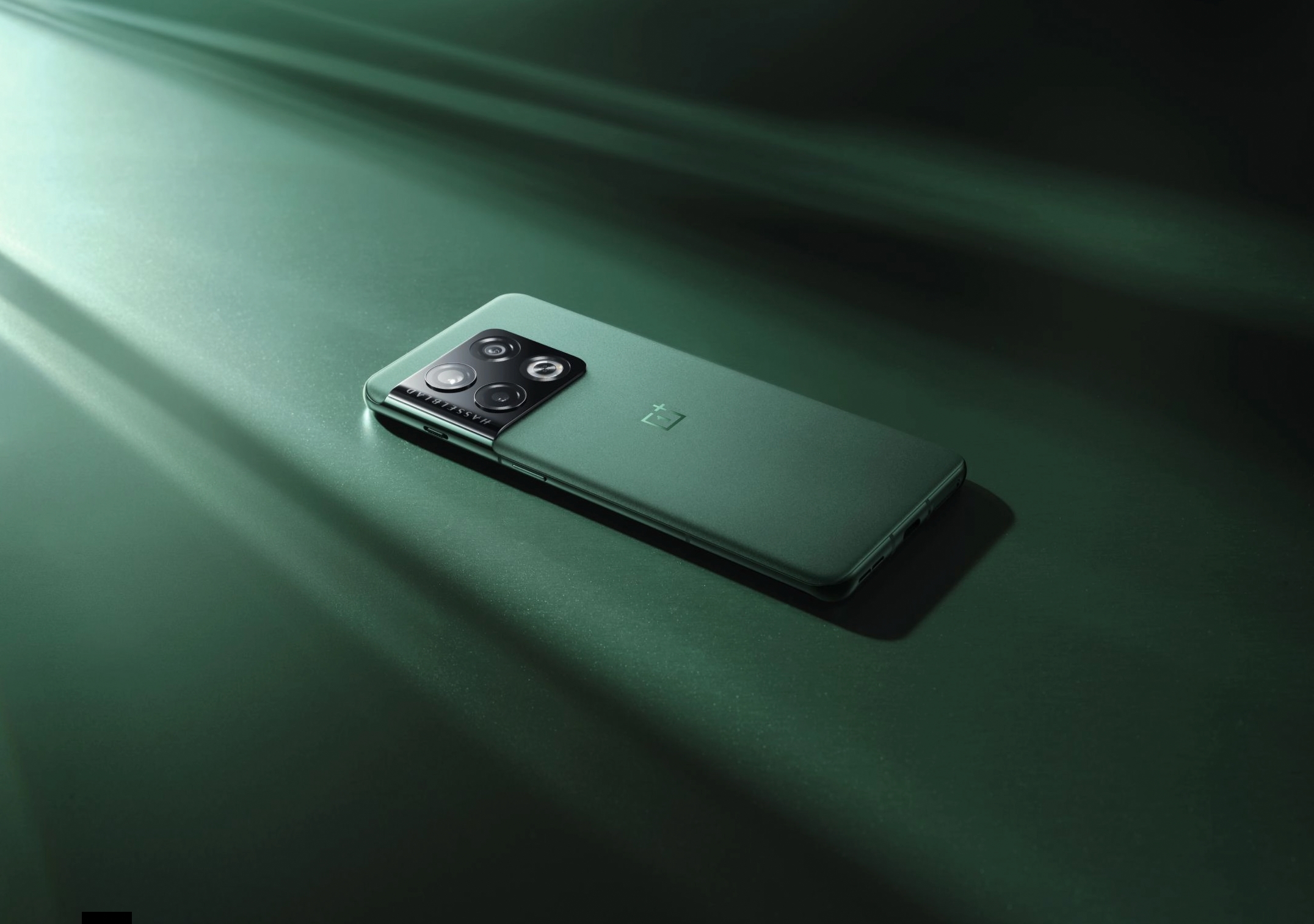 Fonte: OnePlus 10 Pro è già in fase di test in Europa, l'annuncio dovrebbe avvenire a marzo Fonte: OnePlus 10 Pro è già in fase di test in Europa, l'annuncio dovrebbe avvenire a marzo